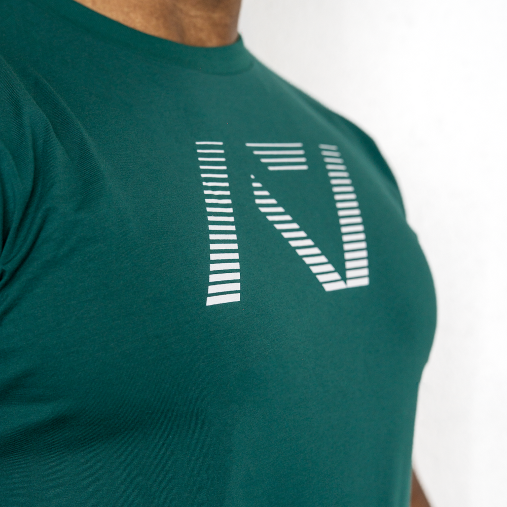 
                      
                        Whether pressing, pulling, squatting or any other variational movement the knurling is always there. The silicone bar grip helps with slippery commercial benches and bars and anchors the barbell to your back. All A7 Powerlifting Equipment shipping to UK, Norway, Switzerland and Iceland.
                      
                    