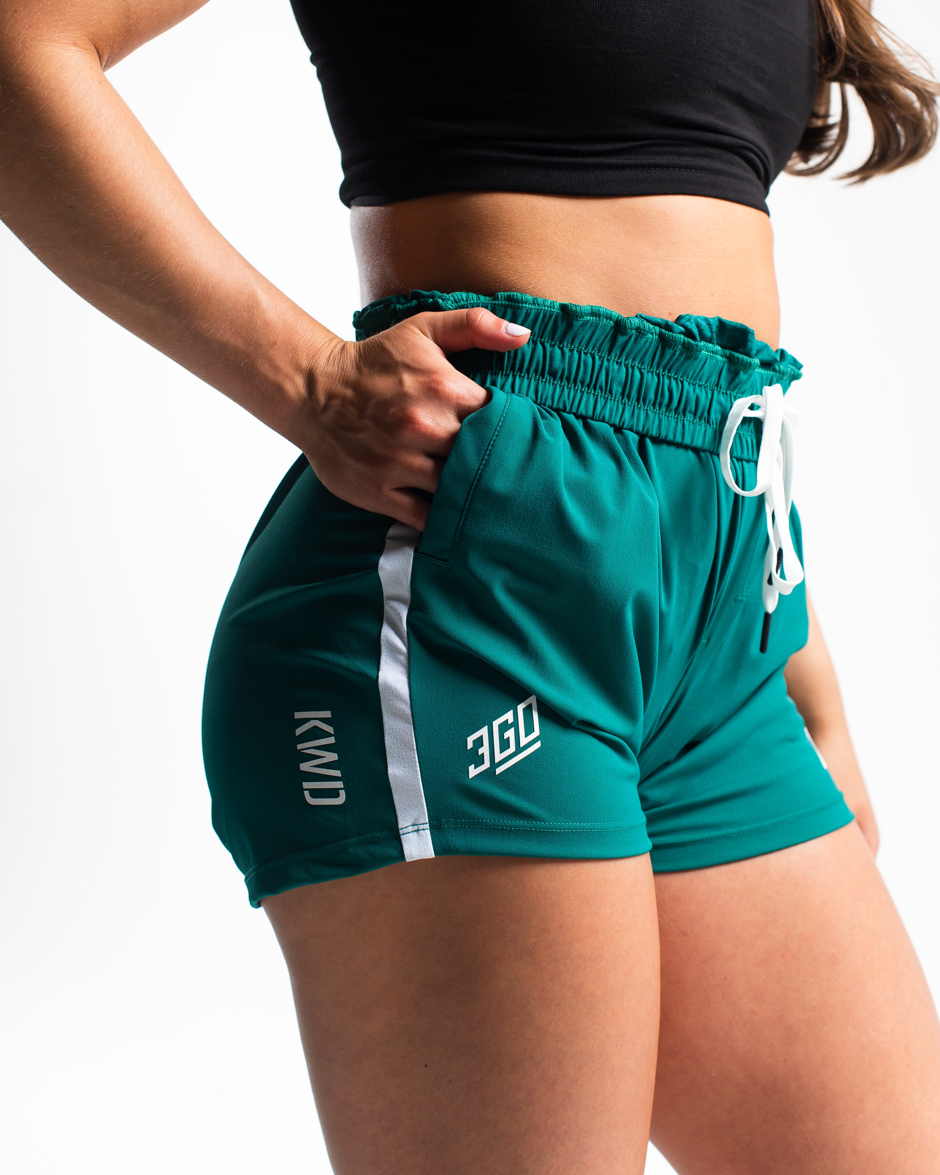 360GO was created to provide the flexibility for all movements in your training while offering comfort. These shorts offer 360 degrees of stretch in all angles and allow you to remain comfortable without limiting any movement in both training and life environments. Designed with a wide drawstring to easily adjust your waist without slipping. Purchase 360GO KWD Squat Shorts from A7 UK. All A7 Powerlifting Equipment shipping to UK, Norway, Switzerland and Iceland.