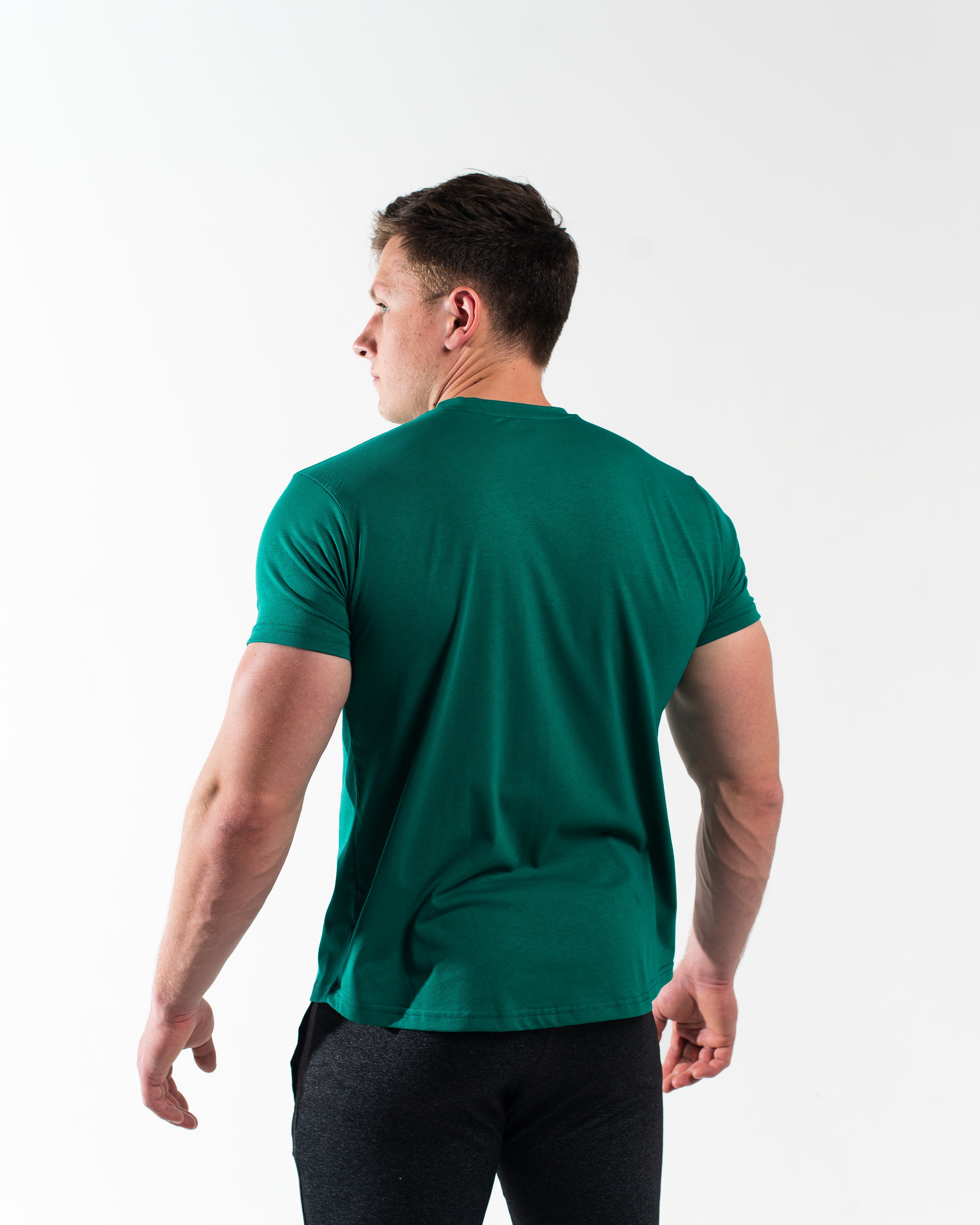 The Balance Collection combines comfort and aesthetics. The pieces in this collection are made with comfortable fabrics and minimal logos to create a simple, yet impactful look. All A7 Powerlifting Equipment shipping to UK, Norway, Switzerland and Iceland.