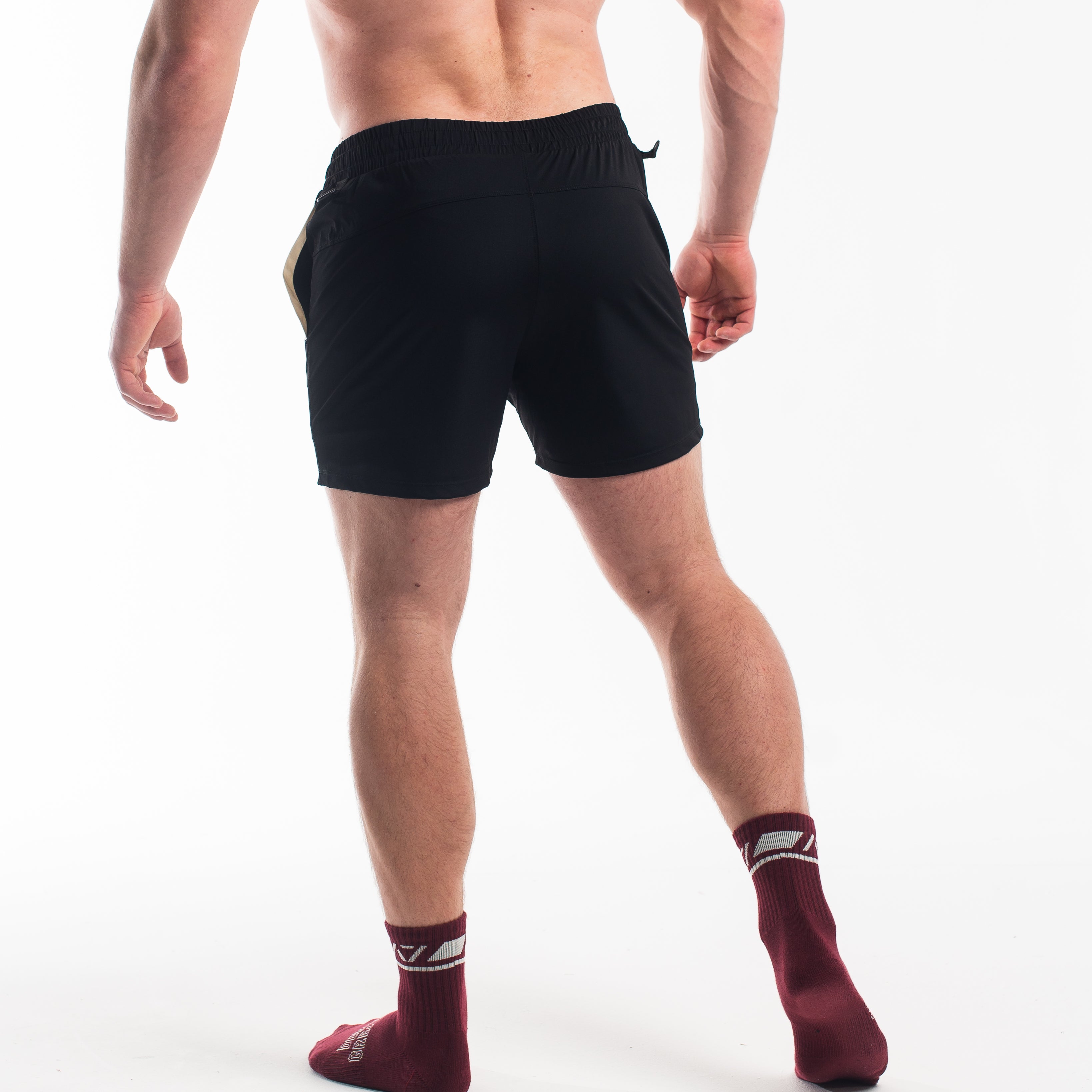 360GO was created to provide the flexibility for all movements in your training while offering comfort. These shorts offer 360 degrees of stretch in all angles and allow you to remain comfortable without limiting any movement in both training and life environments. Designed with a wide drawstring to easily adjust your waist without slipping. Purchase 360GO KWD Squat Shorts from A7 UK. All A7 Powerlifting Equipment shipping to UK, Norway, Switzerland and Iceland.