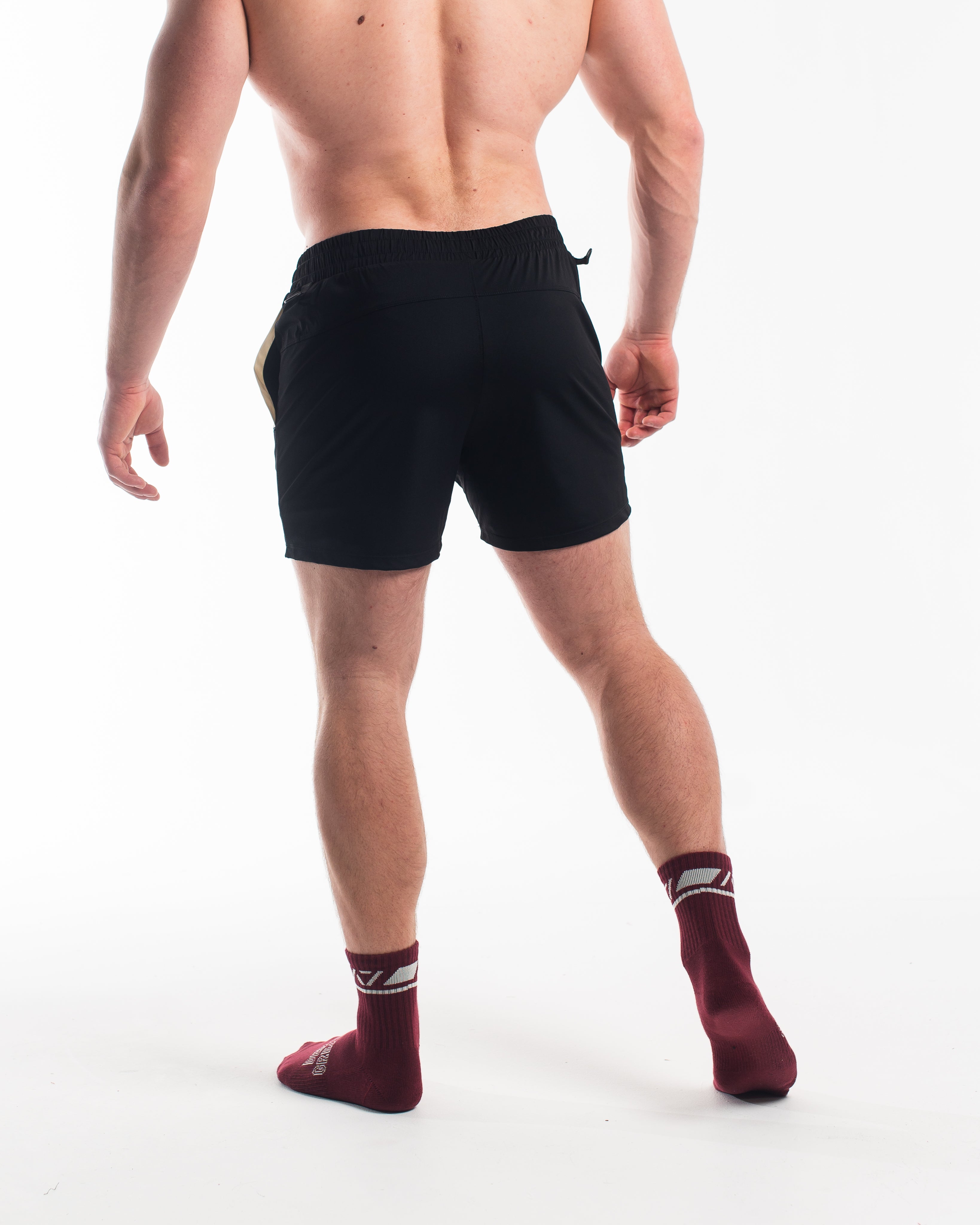 360GO was created to provide the flexibility for all movements in your training while offering comfort. These shorts offer 360 degrees of stretch in all angles and allow you to remain comfortable without limiting any movement in both training and life environments. Designed with a wide drawstring to easily adjust your waist without slipping. Purchase 360GO KWD Squat Shorts from A7 UK. All A7 Powerlifting Equipment shipping to UK, Norway, Switzerland and Iceland.