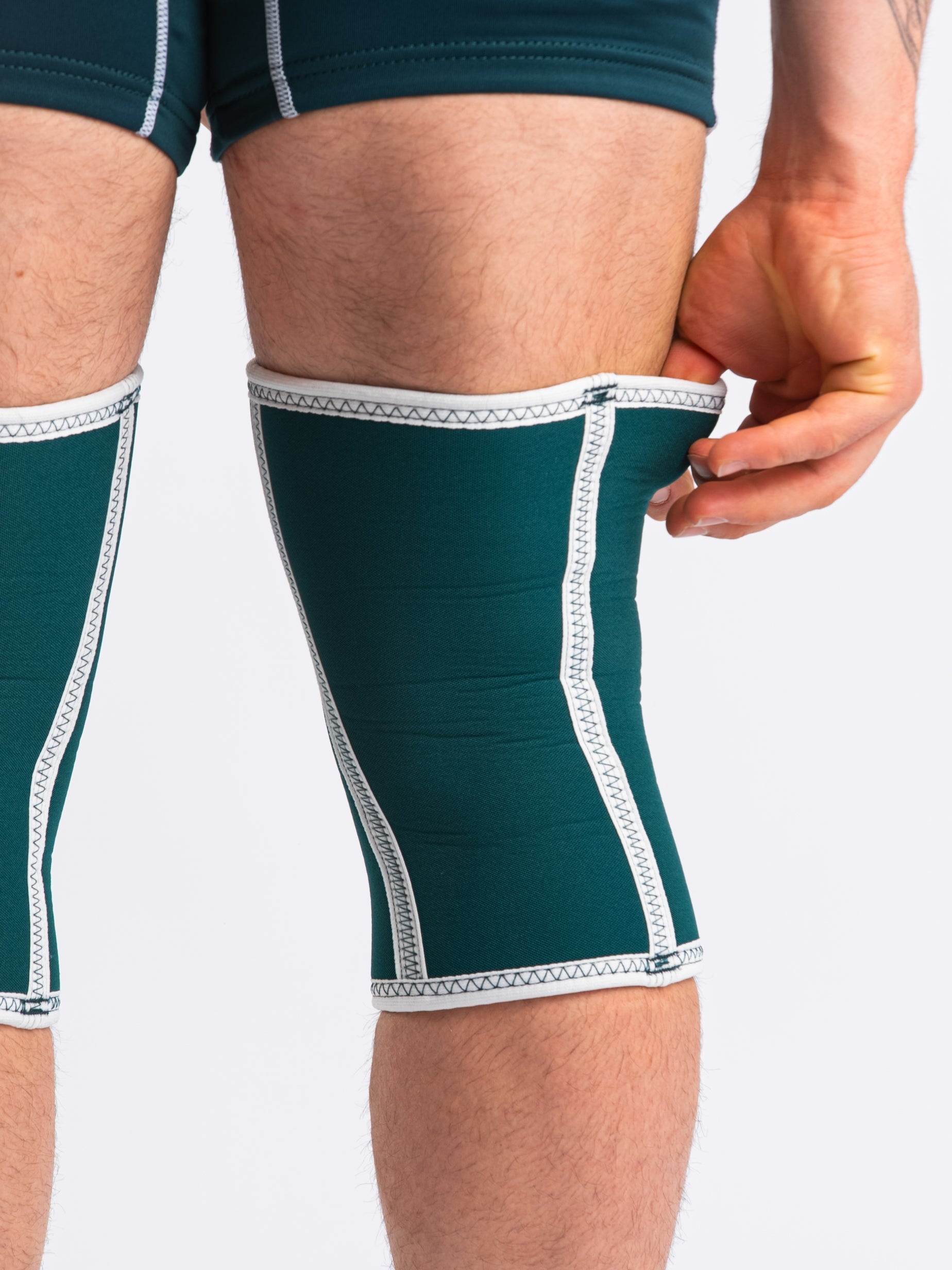 A7 IPF Approved Hourglass Knee Sleeves feature an hourglass-shaped centre taper fit to help provide knee compression while maintaining proper tightness around the calf and quad, offered in three stiffnesses (Flexi, Stiff and Rigor Mortis). Shop the full A7 Powerlifting IPF Approved Equipment collection. The IPF Approved Kit includes Powerlifting Singlet, A7 Meet Shirt, A7 Zebra Wrist Wraps and A7 Deadlift Socks. All A7 Powerlifting Equipment shipping to UK, Norway, Switzerland and Iceland. 