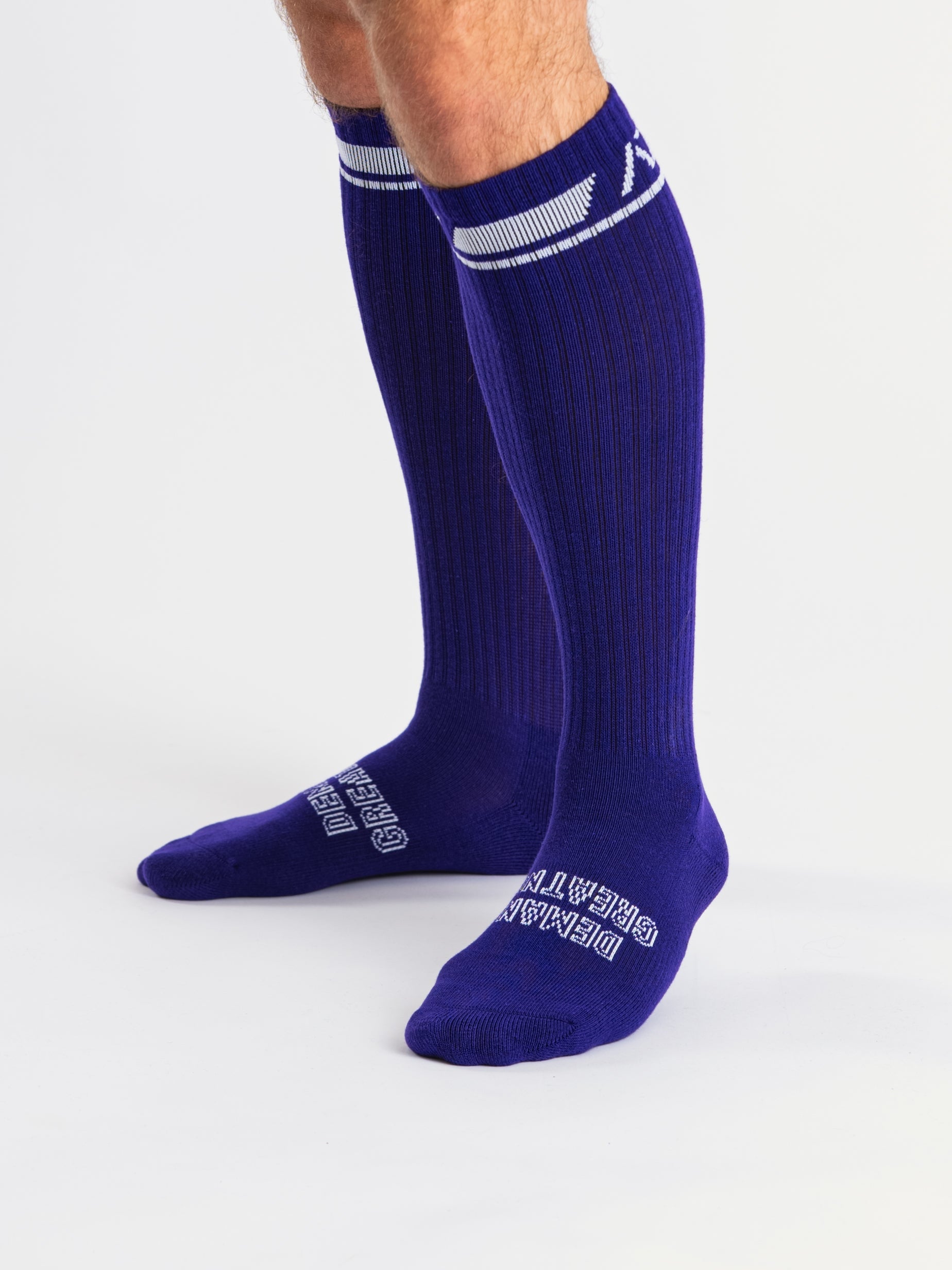 A7 Purple deadlift socks are designed specifically for pulls and keep your shins protected from scrapes. A7 deadlift socks are a perfect pair to wear in training or powerlifting competition. The A7 IPF Approved Kit includes Powerlifting Singlet, A7 Meet Shirt, A7 Zebra Wrist Wraps, A7 Deadlift Socks, Hourglass Knee Sleeves (Stiff Knee Sleeves and Rigor Mortis Knee Sleeves). All A7 Powerlifting Equipment shipping to UK, Norway, Switzerland and Iceland.