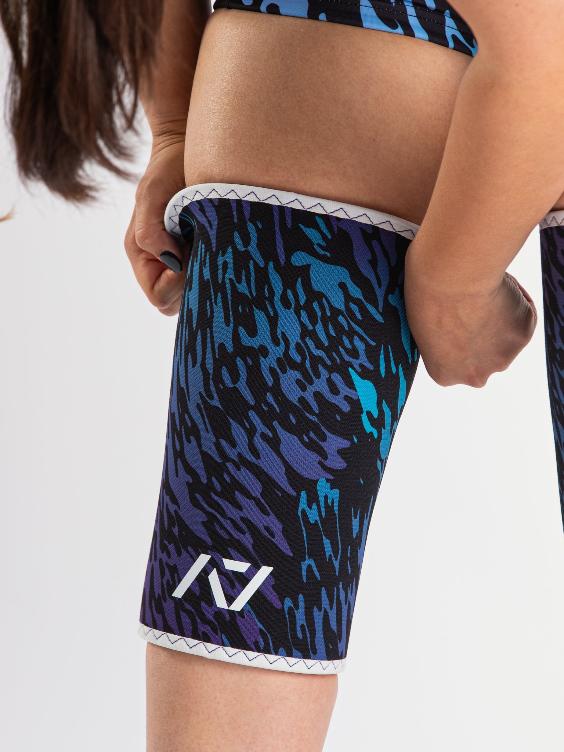 A7 IPF Approved Hourglass Knee Sleeves feature an hourglass-shaped centre taper fit to help provide knee compression while maintaining proper tightness around the calf and quad, offered in three stiffnesses (Flexi, Stiff and Rigor Mortis). Shop the full A7 Powerlifting IPF Approved Equipment collection. The IPF Approved Kit includes Powerlifting Singlet, A7 Meet Shirt, A7 Zebra Wrist Wraps and A7 Deadlift Socks. All A7 Powerlifting Equipment shipping to UK, Norway, Switzerland and Iceland.