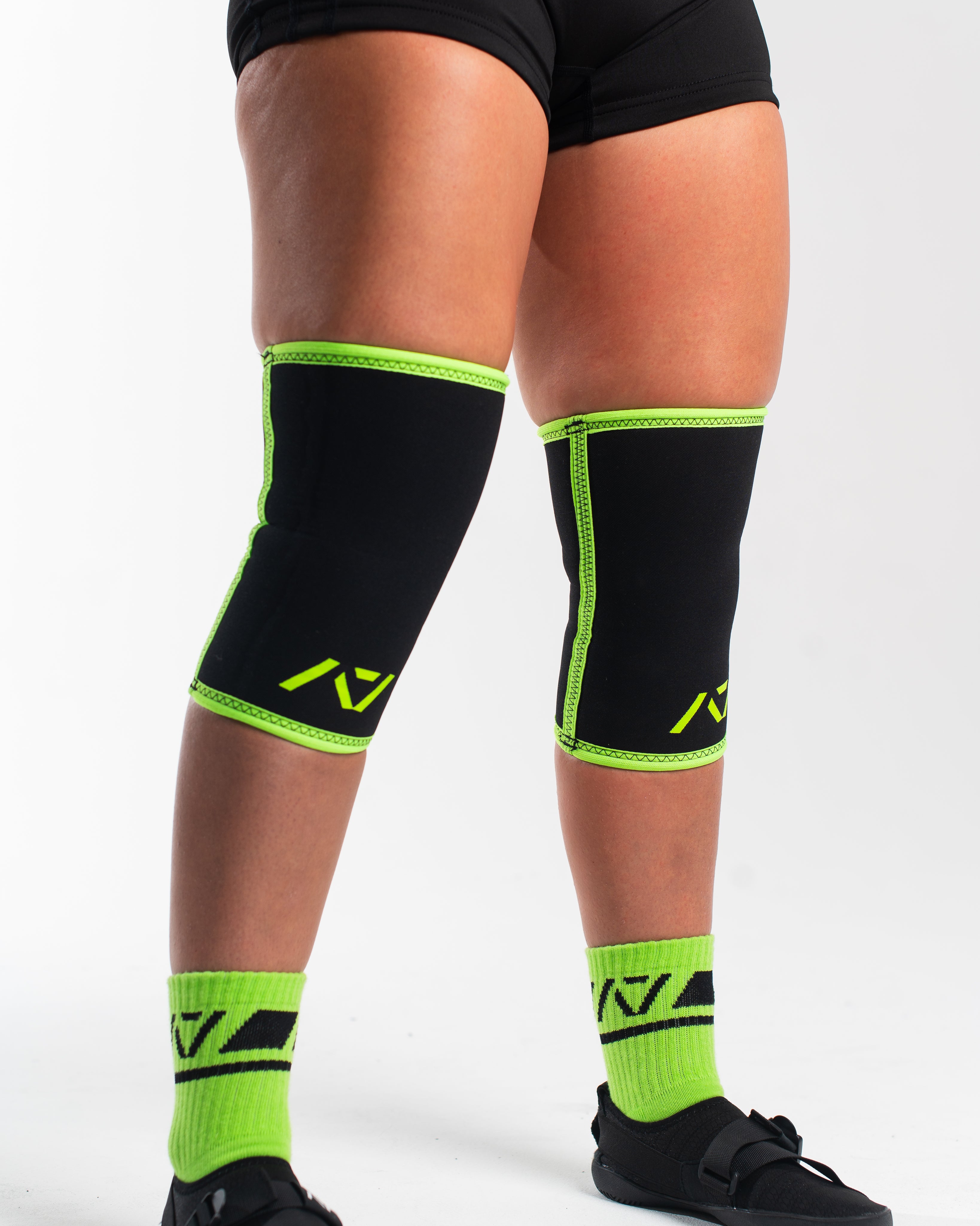 Hourglass Knee Sleeves - IPF Approved - Alien