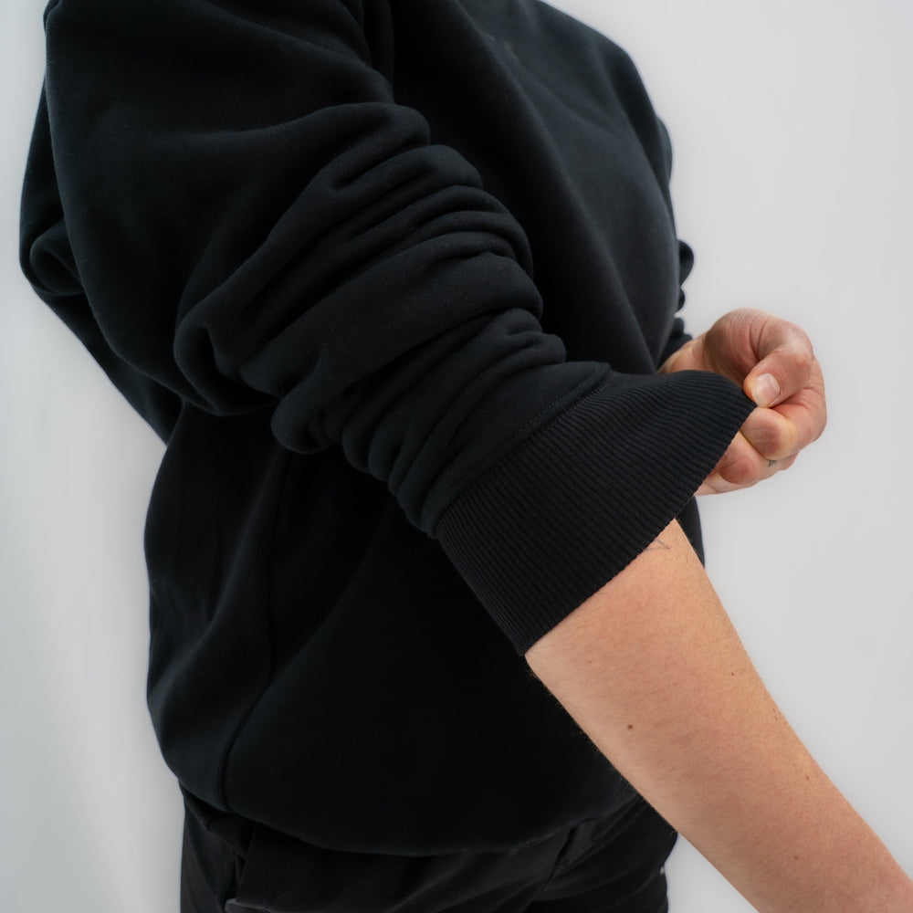 
                      
                        Made for the days when you need to stay warm without compromising mobility, the Unisex FLXcrw is built by athletes and designed for performance. All A7 Powerlifting Equipment shipping to UK, Norway, Switzerland and Iceland.
                      
                    