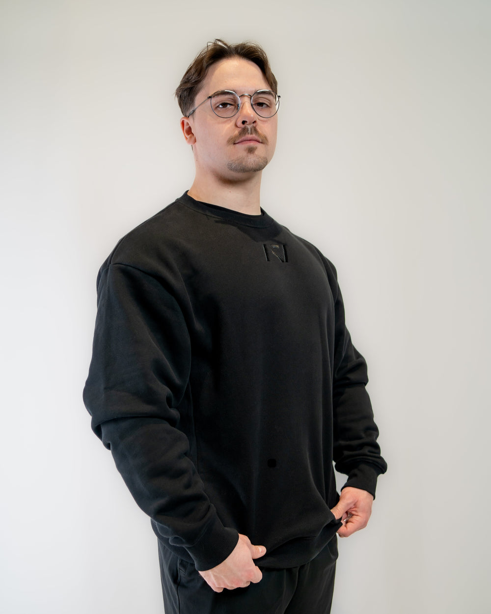 Made for the days when you need to stay warm without compromising mobility, the Unisex FLXcrw is built by athletes and designed for performance. All A7 Powerlifting Equipment shipping to UK, Norway, Switzerland and Iceland.