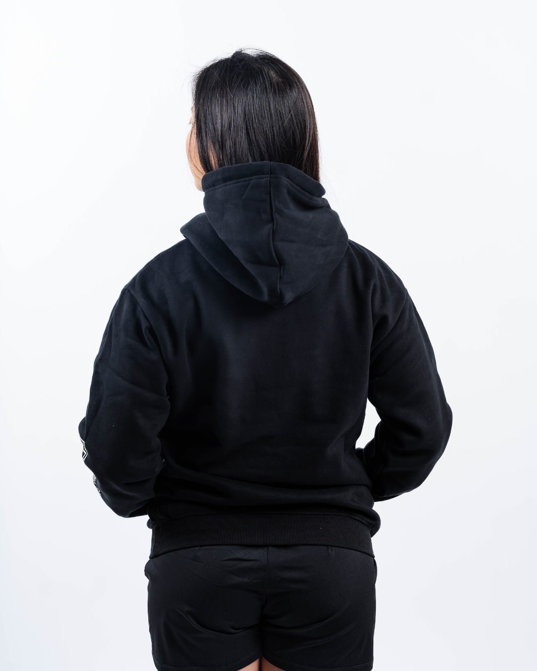 DG Sleeve is a fresh designs you’ll want in your collection! This unisex hoodie has our mantra "Demand Greatness" printed on the left sleeve as a reminder of why we do what we do. 