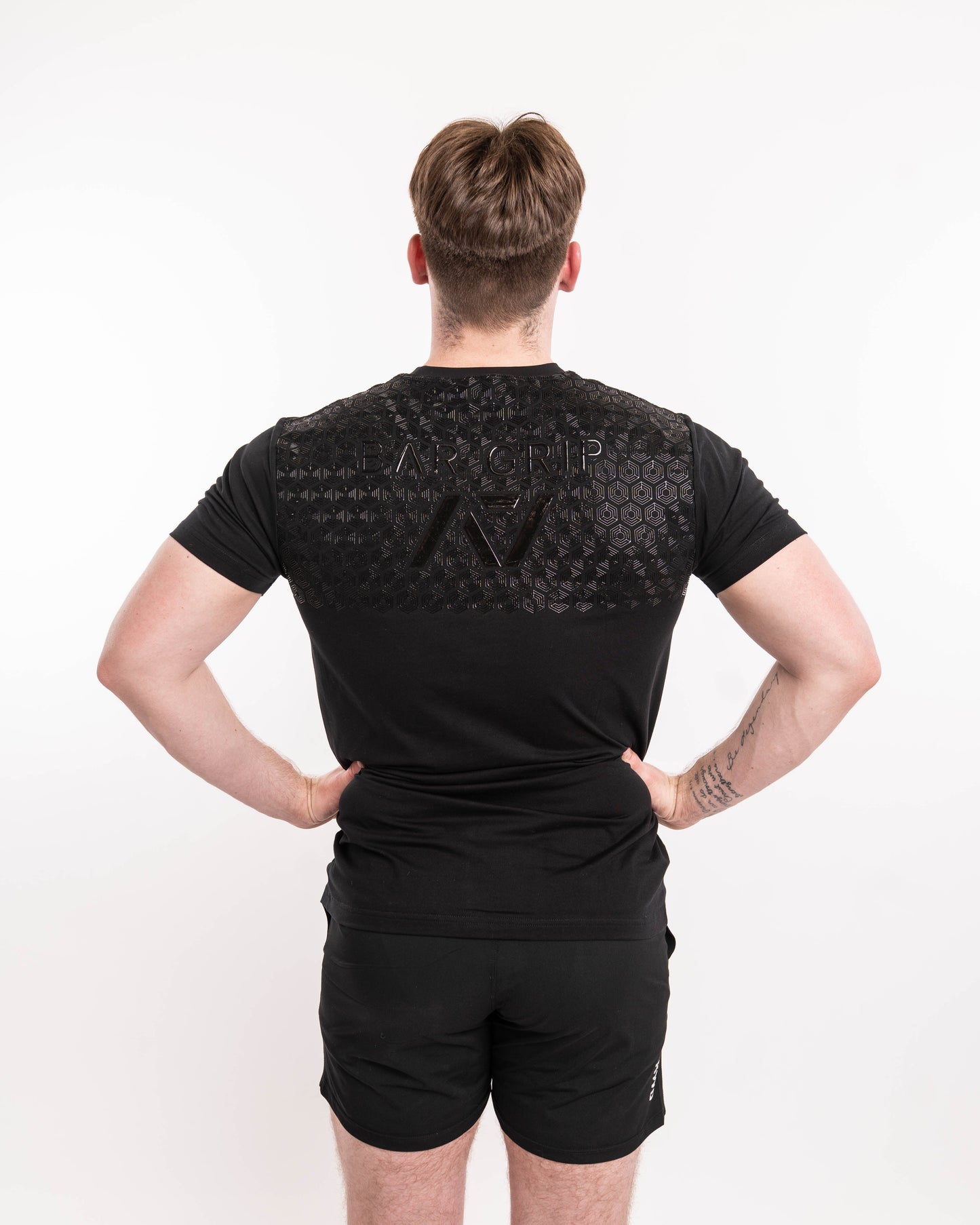 A7 Bar Grip T-shirt is great as a squat shirt as well as for bench pressing. The perfect grip shirt. Purchase your Bar Grip tshirt in Europe and the UK from www.A7UK.com. Purchase Bar Grip Shirt Europe from A7 UK. Best Bar Grip Tshirts, shipping to UK and Europe from A7 UK. The best Powerlifting apparel for all your workouts. Available in UK and Europe 