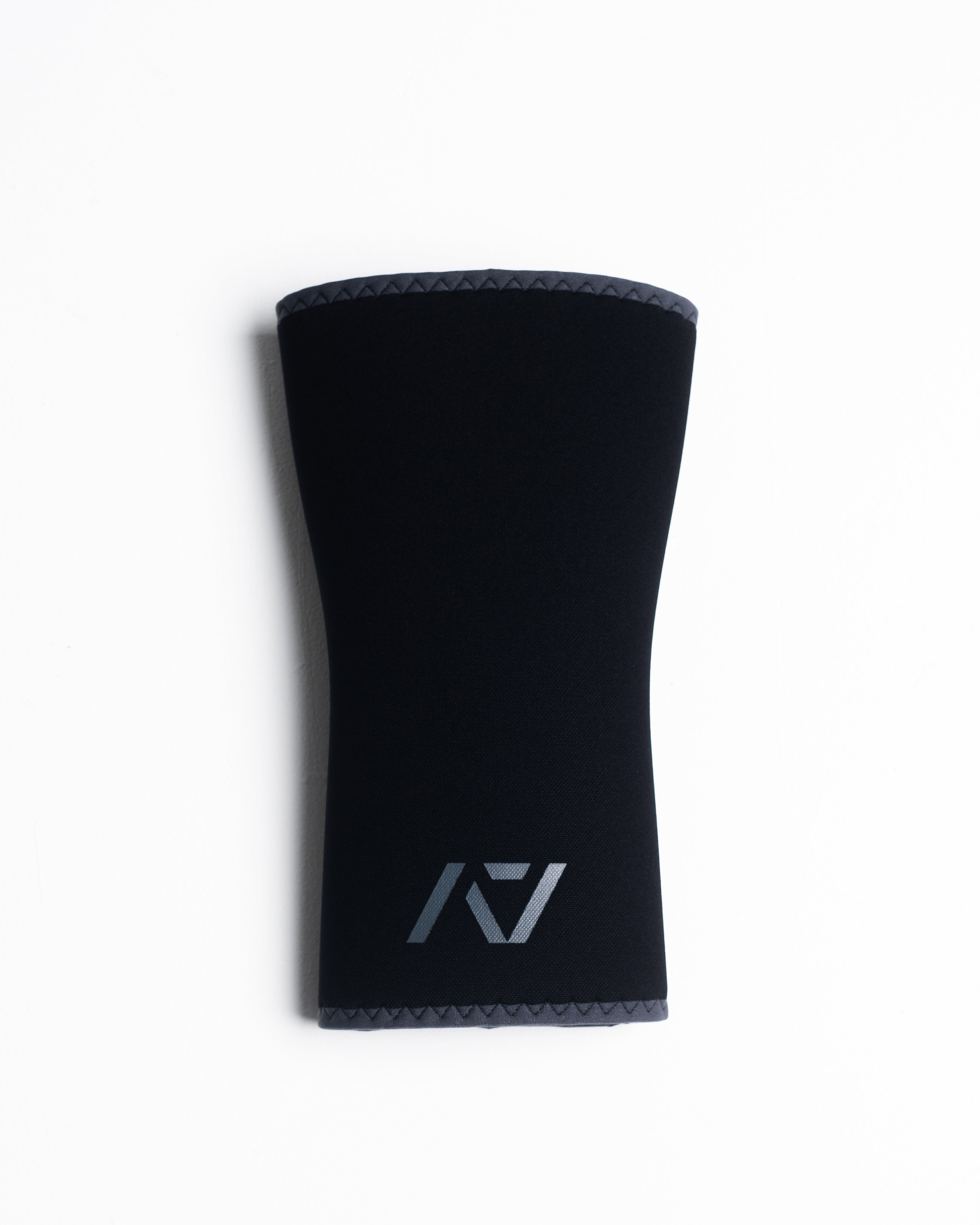 A7 IPF Approved Hourglass Knee Sleeves feature an hourglass-shaped centre taper fit to help provide knee compression while maintaining proper tightness around the calf and quad, offered in three stiffnesses (Flexi, Stiff and Rigor Mortis). Shop the full A7 Powerlifting IPF Approved Equipment collection. The IPF Approved Kit includes Powerlifting Singlet, A7 Meet Shirt, A7 Zebra Wrist Wraps and A7 Deadlift Socks. All A7 Powerlifting Equipment shipping to UK, Norway, Switzerland and Iceland. 