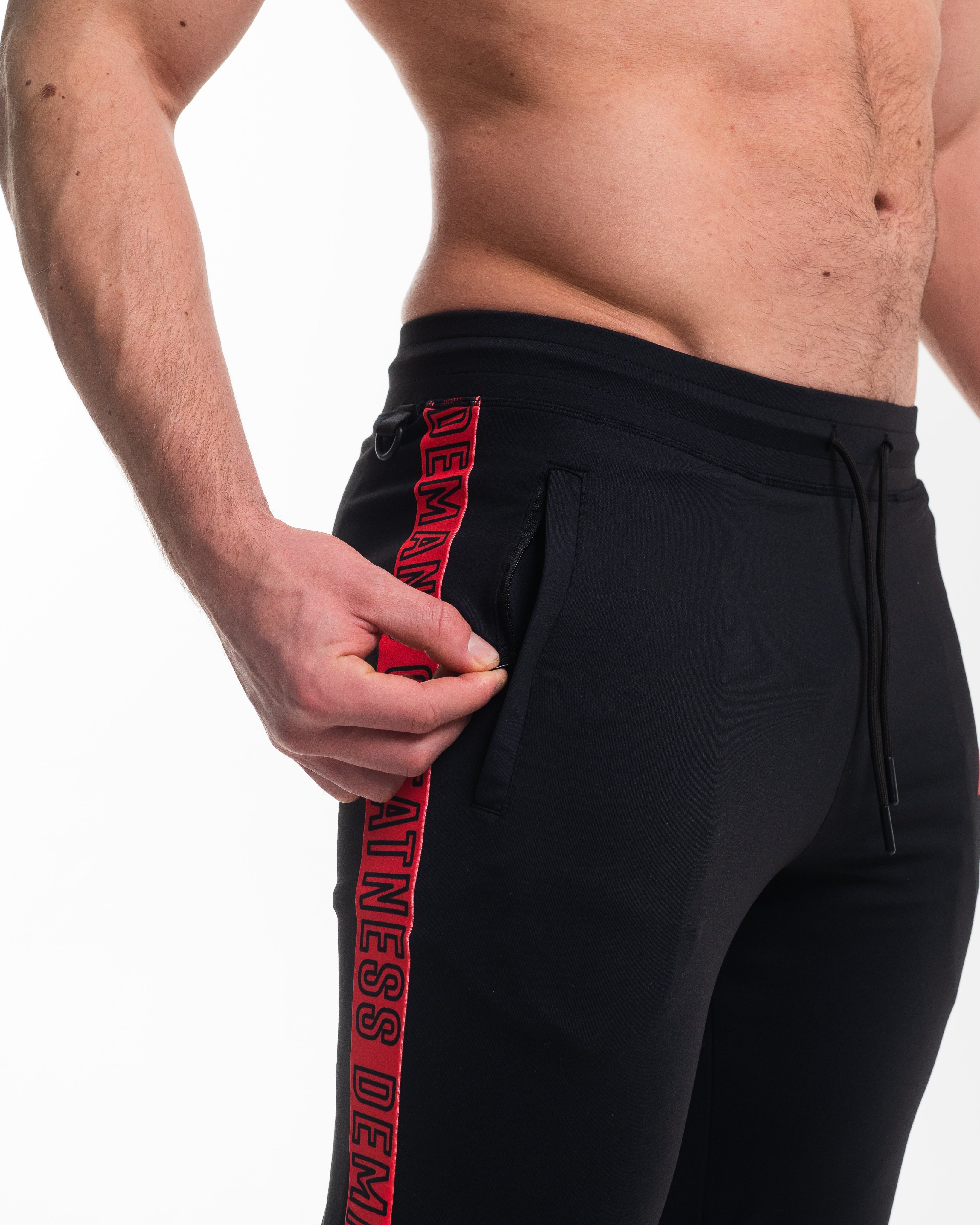 A7 Red Dawn Defy joggers are just as comfortable in the gym as they are going out. These are made with premium moisture-wicking 4-way-stretch material for greater range of motion. These are a great fit for both men and women. All A7 Powerlifting Equipment shipping to UK, Norway, Switzerland and Iceland.