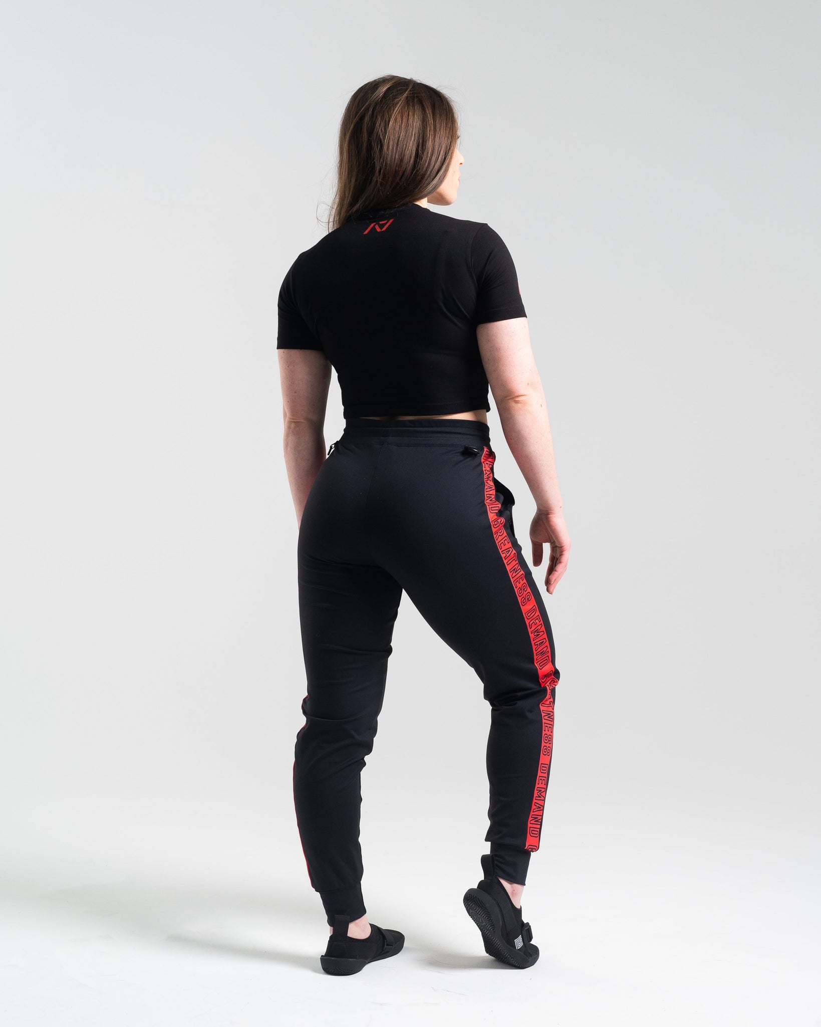 A7 Red Dawn Defy joggers are just as comfortable in the gym as they are going out. These are made with premium moisture-wicking 4-way-stretch material for greater range of motion. These are a great fit for both men and women. All A7 Powerlifting Equipment shipping to UK, Norway, Switzerland and Iceland.