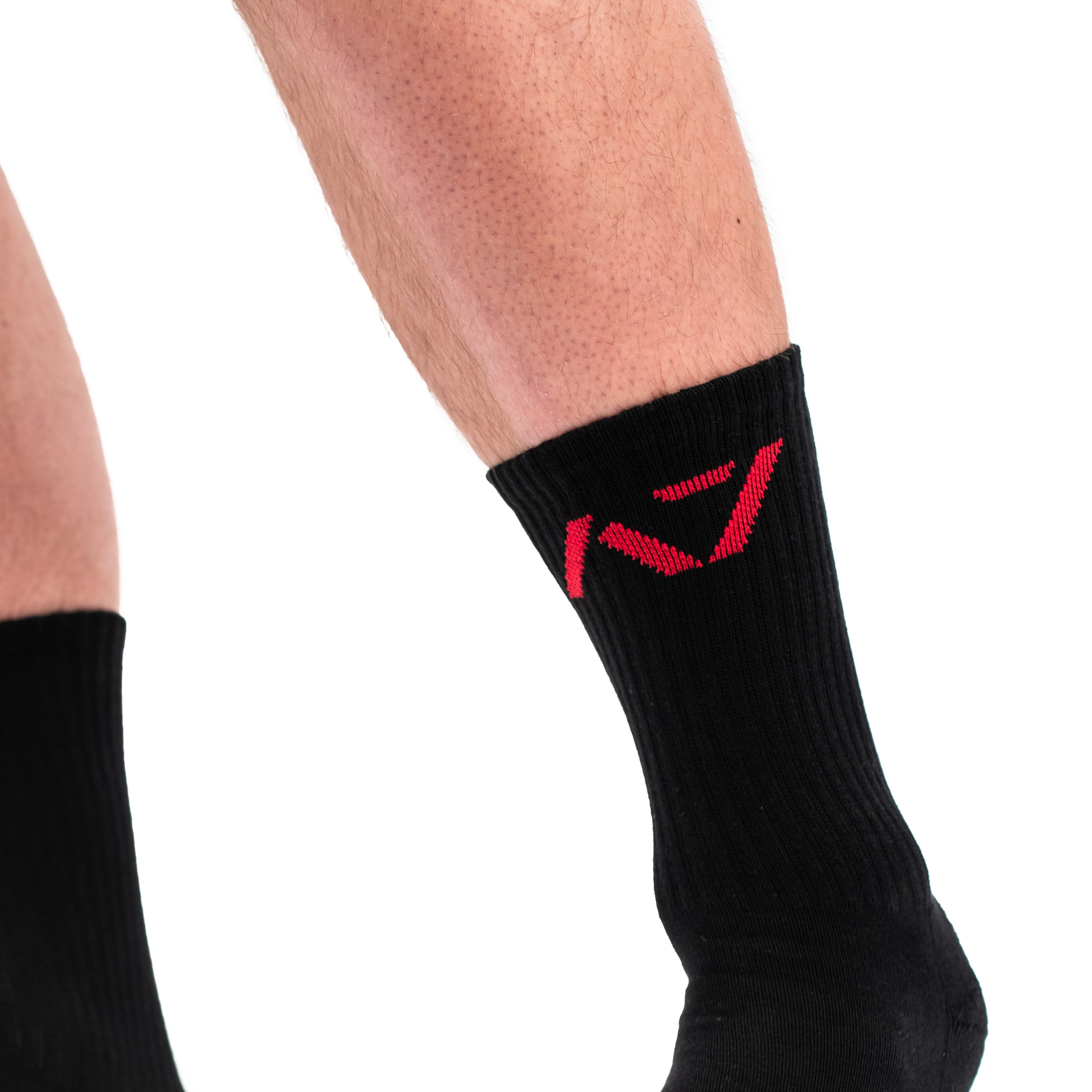 Your feet are important and durable deadlift socks are just as importing when doing SBD. These deadlift socks have compression benefits and arch support as well as being IPF Approved with their IPF approved logo. These deadlift socks are perfect for Powerlifring, weightlifting, strongman and all your strength sports needs Shipping to Europe and the UK, Norway, Switzerland and Iceland.