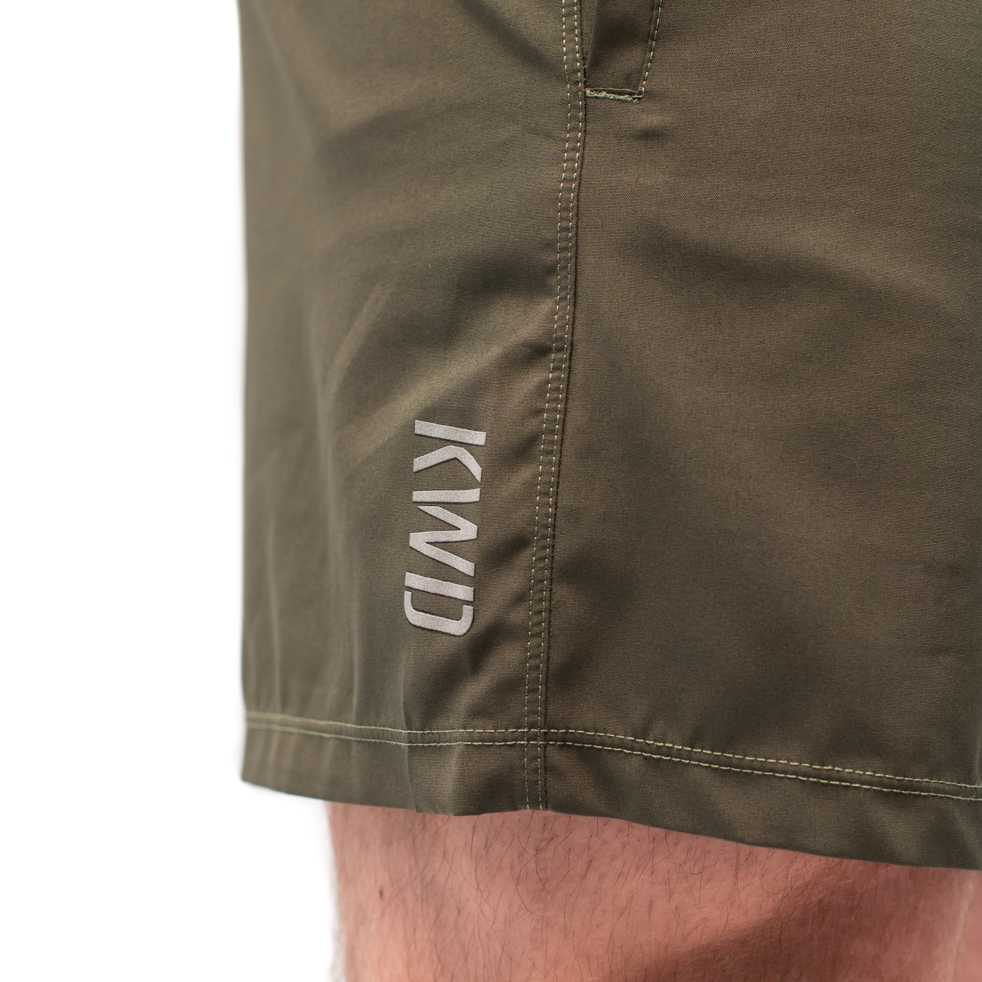 Have you ever squatted in shorts and realised that they may be too tight on you at the bottom of a squat? We have solved this problem with A7 Centre-stretch Squat Shorts. The shorts are made with stretchy fabric in between legs so you are never constricted during your squat. KWD shorts have a shorter inseam and are designed to show off your quads (KWaDs).