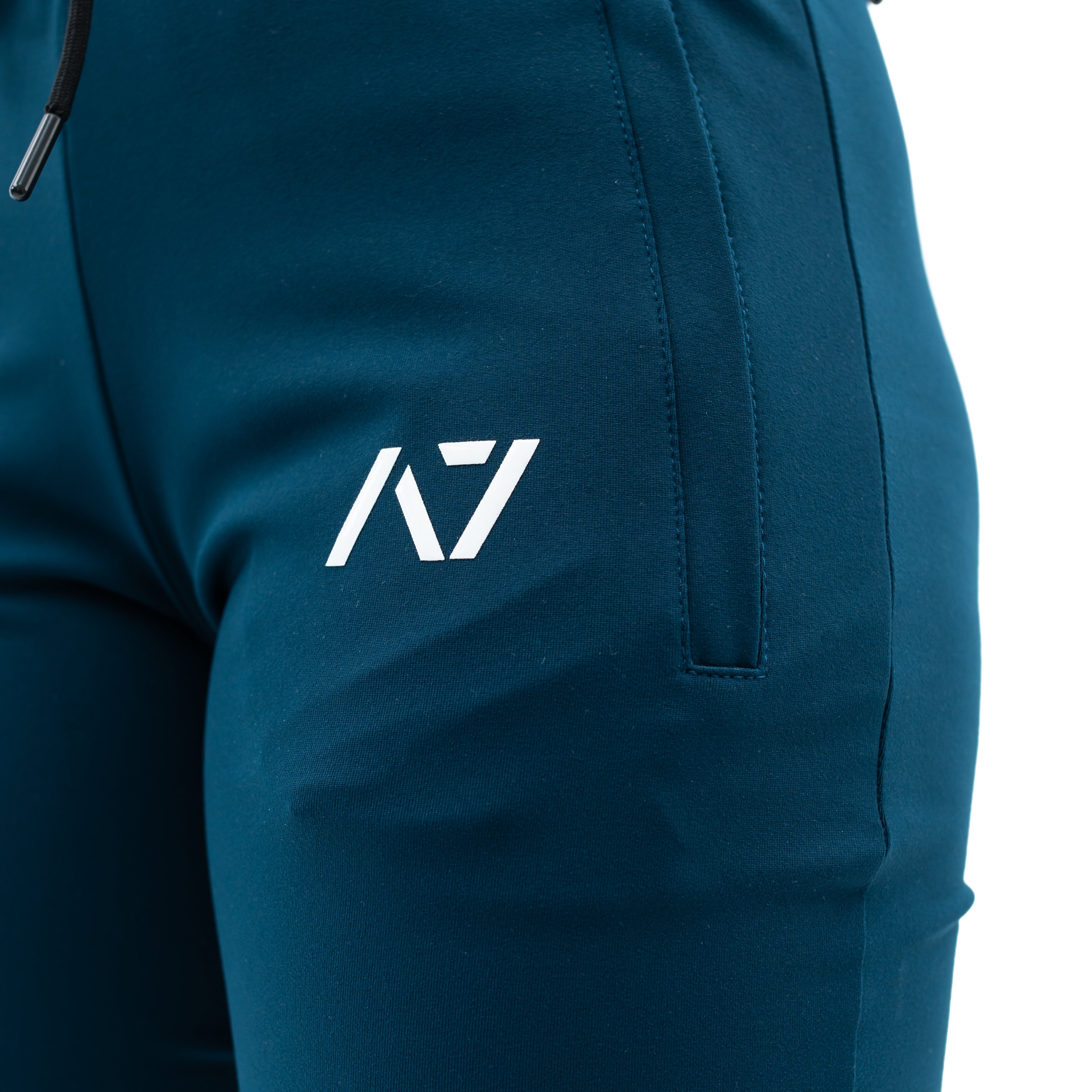 Defy joggers are just as comfortable in the gym as they are going out. These are made with premium moisture-wicking 4-way-stretch material for greater range of motion. These are a great fit for both men and women. Available in UK and Europe including France, Italy, Germany, Sweden and Poland.