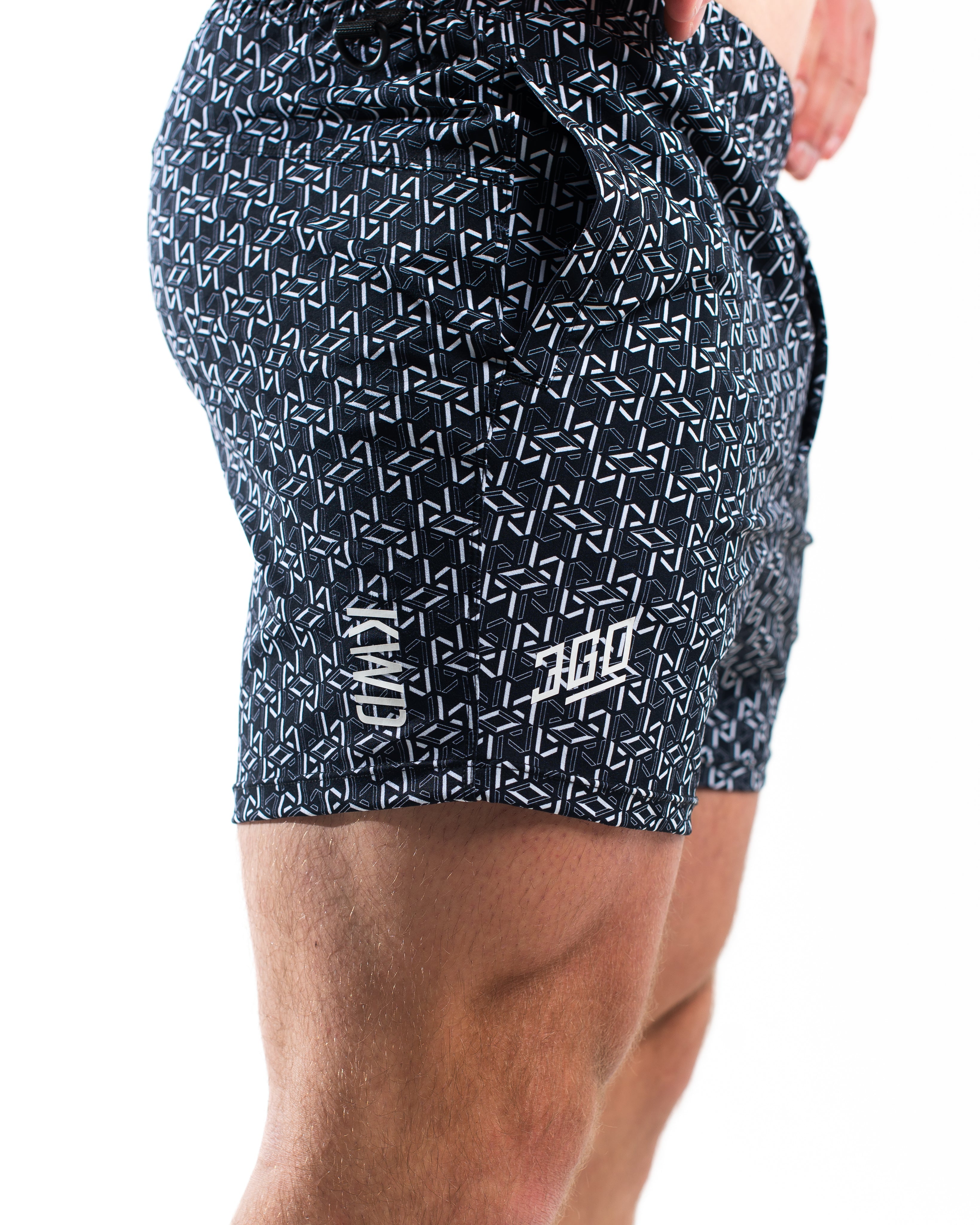 360GO was created to provide the flexibility for all movements in your training while offering comfort. These shorts offer 360 degrees of stretch in all angles and allow you to remain comfortable without limiting any movement in both training and life environments. Designed with a wide drawstring to easily adjust your waist without slipping. Purchase 360GO KWD Squat Shorts from A7 UK. All A7 Powerlifting Equipment shipping to UK, Norway, Switzerland and Iceland.