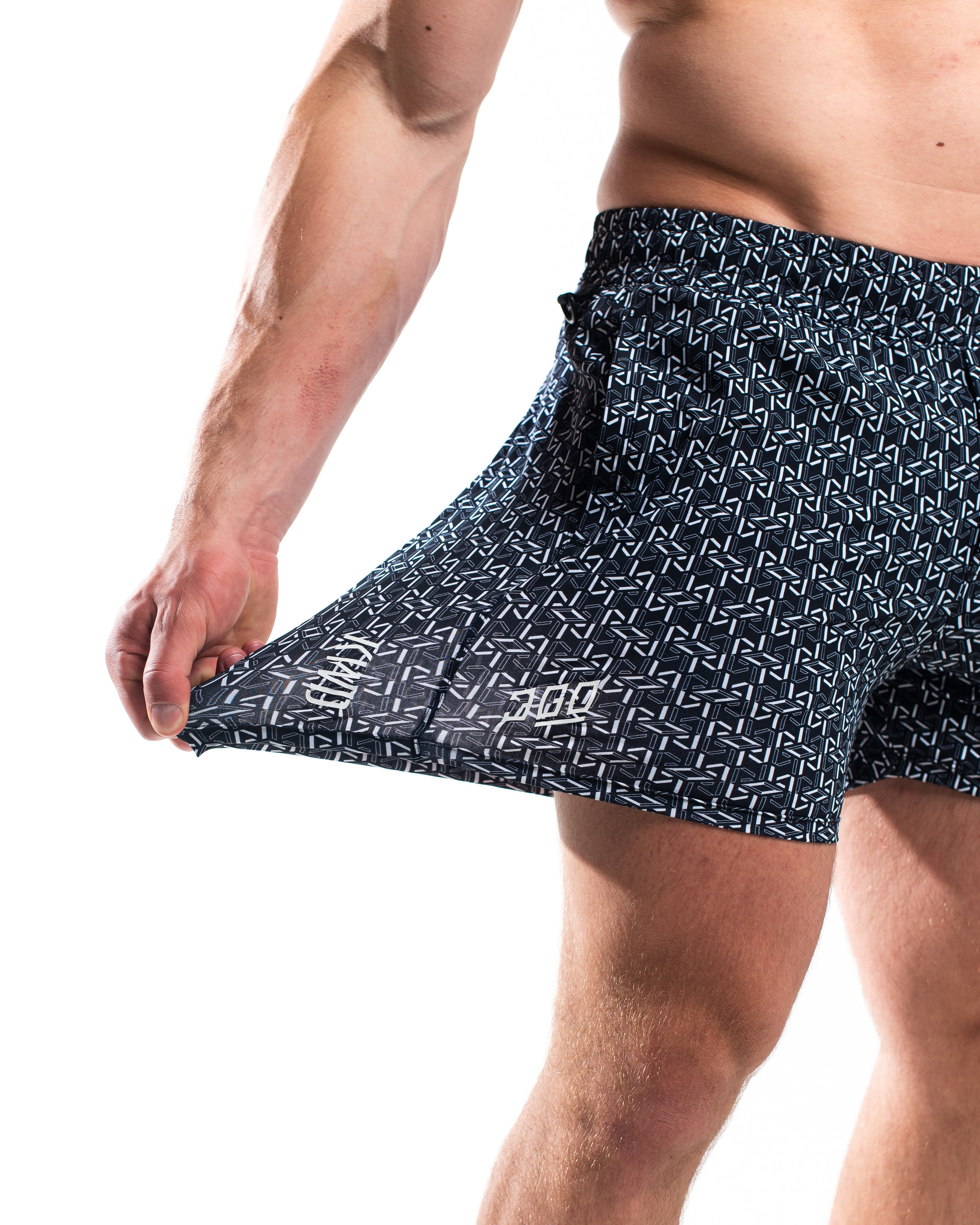 360GO was created to provide the flexibility for all movements in your training while offering comfort. These shorts offer 360 degrees of stretch in all angles and allow you to remain comfortable without limiting any movement in both training and life environments. Designed with a wide drawstring to easily adjust your waist without slipping. Purchase 360GO KWD Squat Shorts from A7 UK. All A7 Powerlifting Equipment shipping to UK, Norway, Switzerland and Iceland.