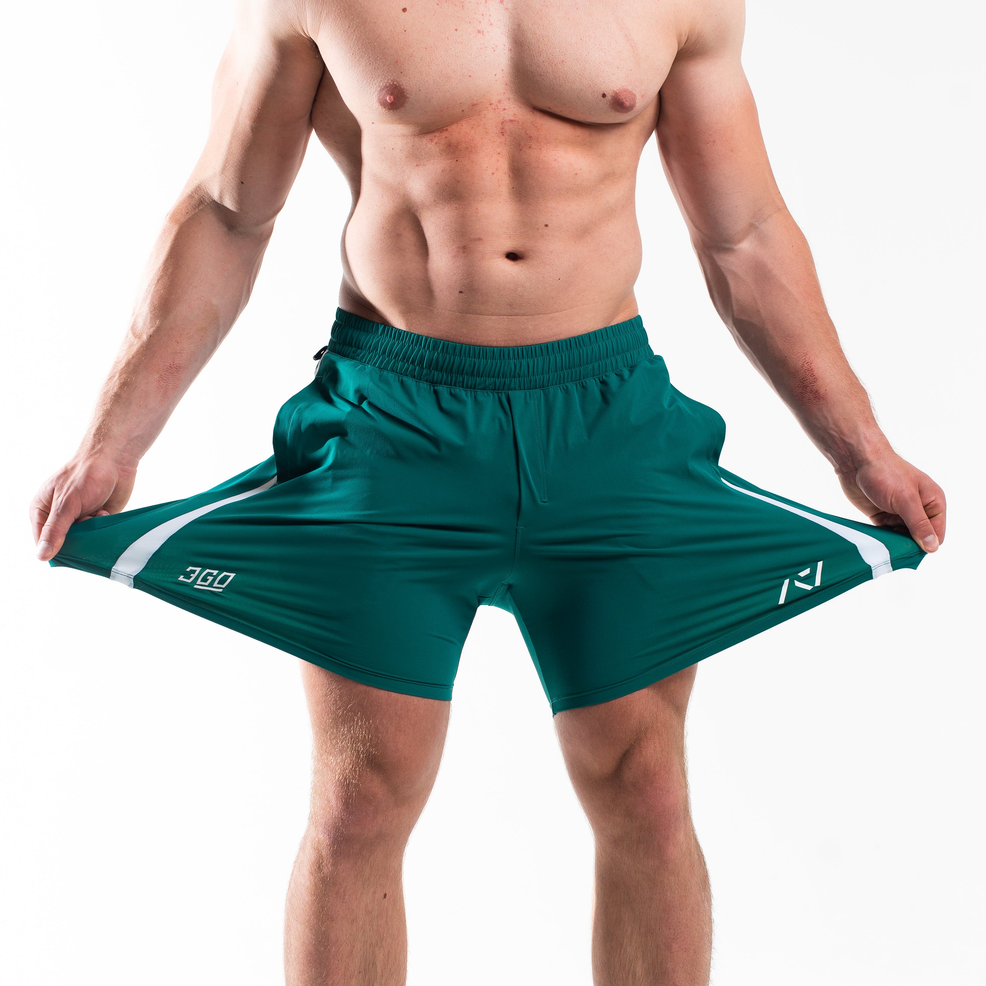 360GO was created to provide the flexibility for all movements in your training while offering comfort. These shorts offer 360 degrees of stretch in all angles and allow you to remain comfortable without limiting any movement in both training and life environments. Designed with a wide drawstring to easily adjust your waist without slipping. Purchase 360GO KWD Squat Shorts from A7 UK. All A7 Powerlifting Equipment shipping to UK, Norway, Switzerland and Iceland.