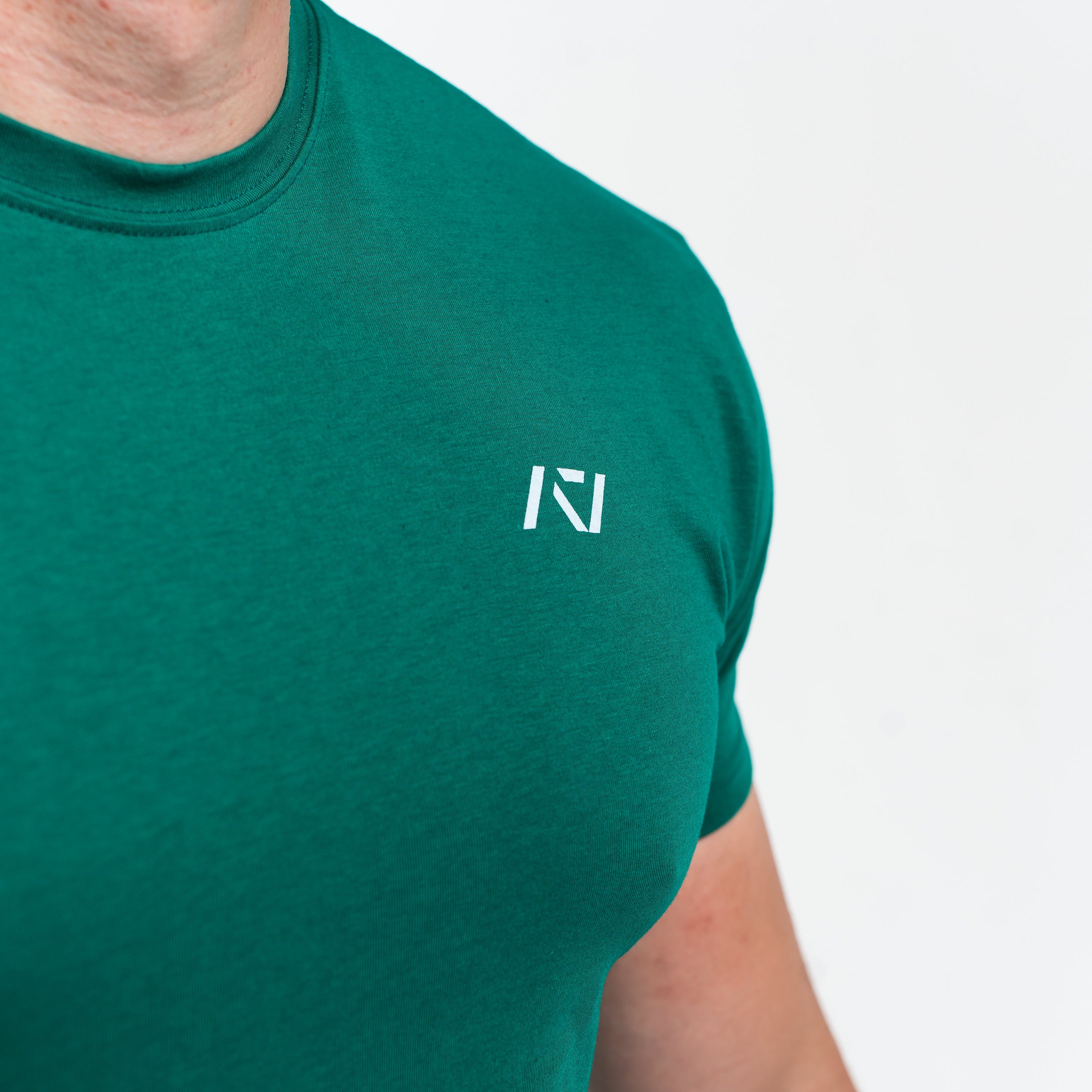 The Balance Collection combines comfort and aesthetics. The pieces in this collection are made with comfortable fabrics and minimal logos to create a simple, yet impactful look. All A7 Powerlifting Equipment shipping to UK, Norway, Switzerland and Iceland.