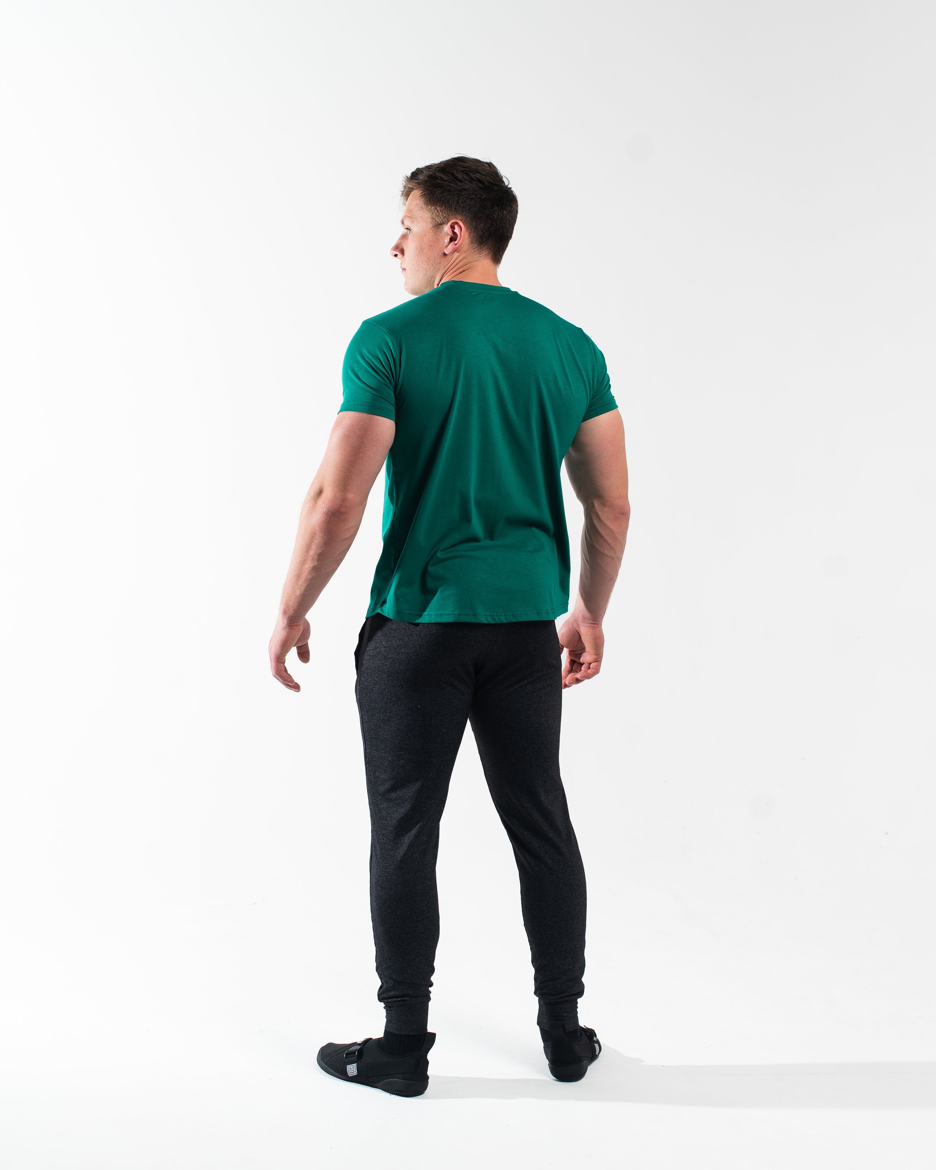 The Balance Collection combines comfort and aesthetics. The pieces in this collection are made with comfortable fabrics and minimal logos to create a simple, yet impactful look. All A7 Powerlifting Equipment shipping to UK, Norway, Switzerland and Iceland.