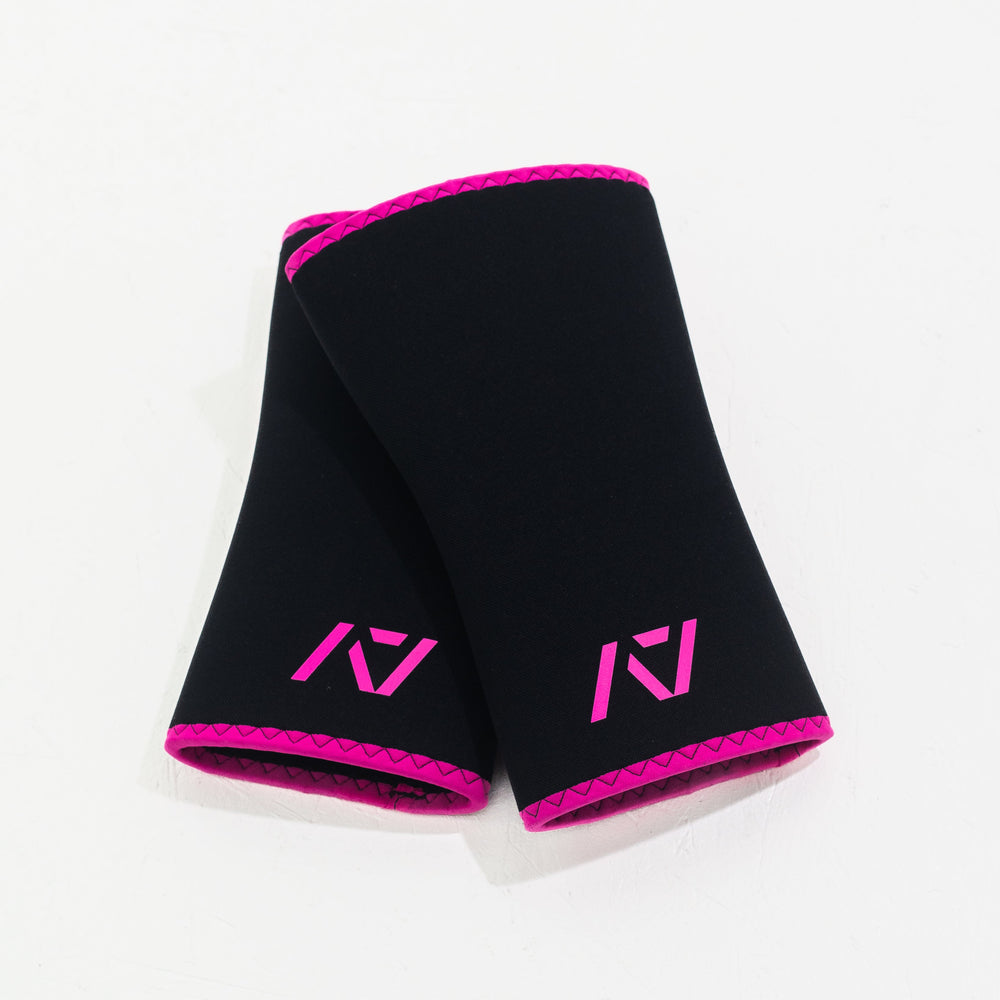 
                      
                        A7 IPF Approved Hourglass Knee Sleeves feature an hourglass-shaped centre taper fit to help provide knee compression while maintaining proper tightness around the calf and quad, offered in three stiffnesses (Flexi, Stiff and Rigor Mortis). Shop the full A7 Powerlifting IPF Approved Equipment collection. The IPF Approved Kit includes Powerlifting Singlet, A7 Meet Shirt, A7 Zebra Wrist Wraps and A7 Deadlift Socks. All A7 Powerlifting Equipment shipping to UK, Norway, Switzerland and Iceland. 
                      
                    