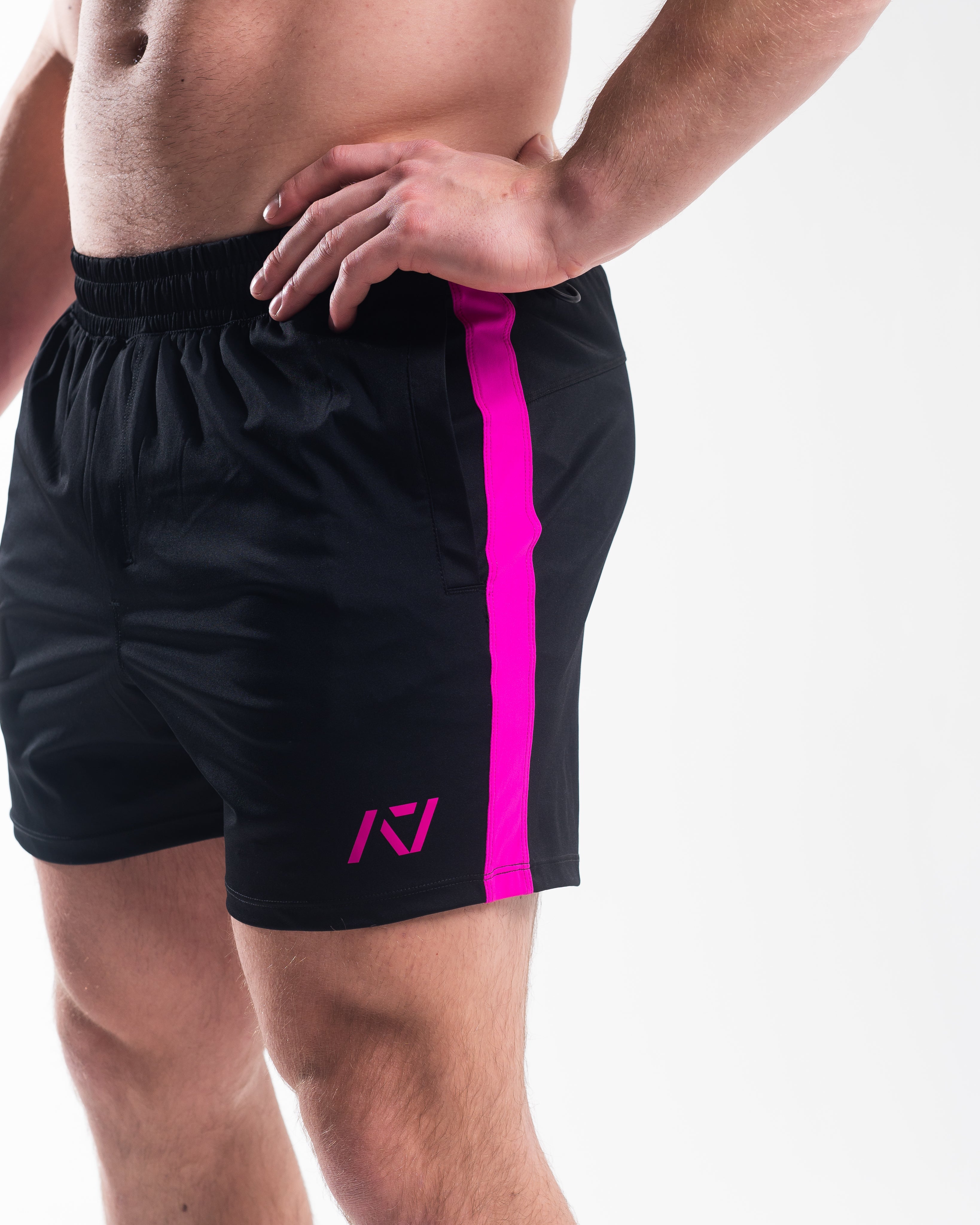 360GO was created to provide the flexibility for all movements in your training while offering comfort. These shorts offer 360 degrees of stretch in all angles and allow you to remain comfortable without limiting any movement in both training and life environments. Designed with a wide drawstring to easily adjust your waist without slipping. Purchase 360GO KWD Squat Shorts from A7 UK. All A7 Powerlifting Equipment shipping to UK, Norway, Switzerland and Iceland.