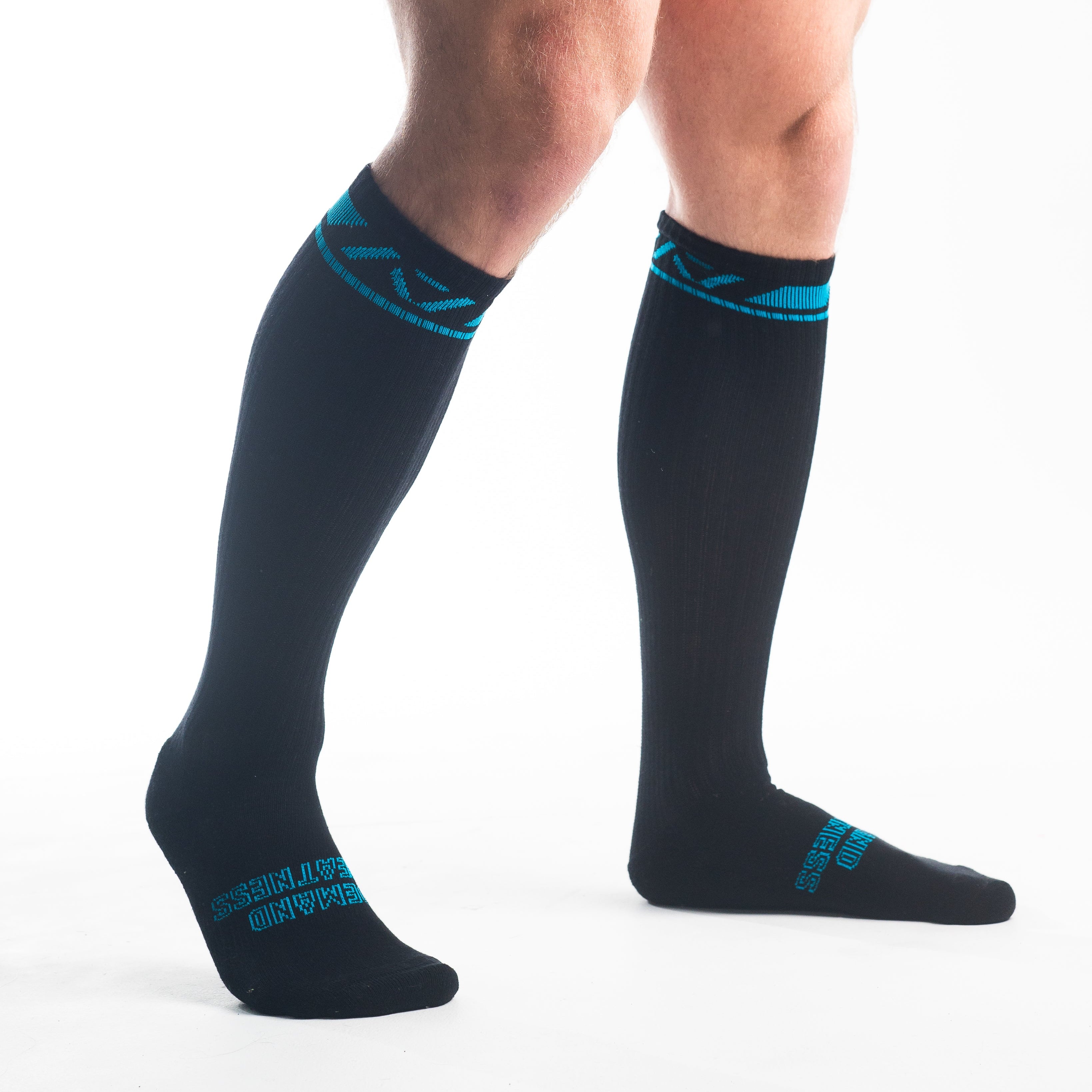 A7 Azul Deadlift socks are designed specifically for pulls and keep your shins protected from scrapes. A7 deadlift socks are a perfect pair to wear in training or powerlifting competition. The IPF Approved Kit includes Powerlifting Singlet, A7 Meet Shirt, A7 Zebra Wrist Wraps, A7 Deadlift Socks, Hourglass Knee Sleeves (Stiff Knee Sleeves and Rigor Mortis Knee Sleeves). All A7 Powerlifting Equipment shipping to UK, Norway, Switzerland and Iceland.