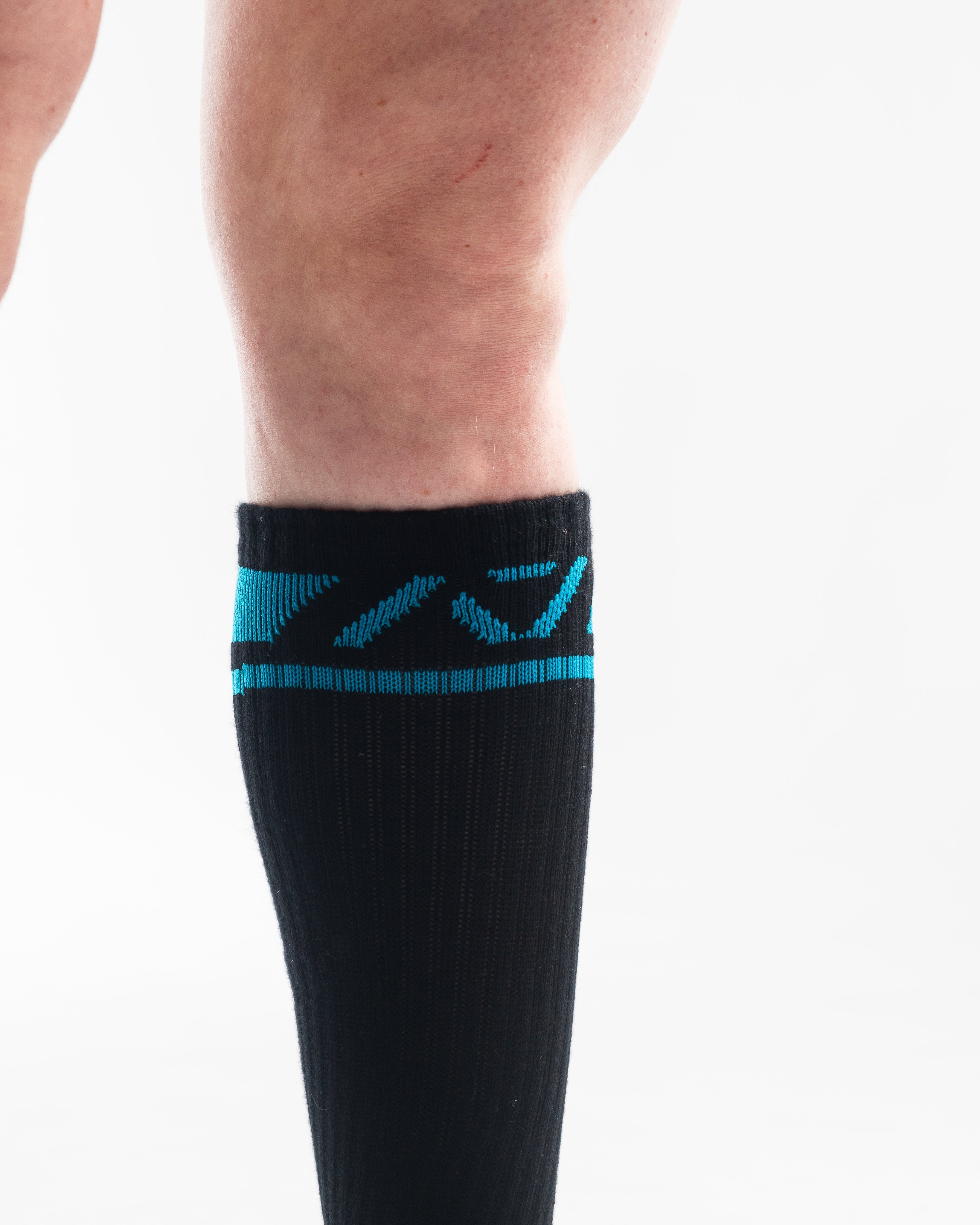 A7 Azul Deadlift socks are designed specifically for pulls and keep your shins protected from scrapes. A7 deadlift socks are a perfect pair to wear in training or powerlifting competition. The IPF Approved Kit includes Powerlifting Singlet, A7 Meet Shirt, A7 Zebra Wrist Wraps, A7 Deadlift Socks, Hourglass Knee Sleeves (Stiff Knee Sleeves and Rigor Mortis Knee Sleeves). All A7 Powerlifting Equipment shipping to UK, Norway, Switzerland and Iceland.