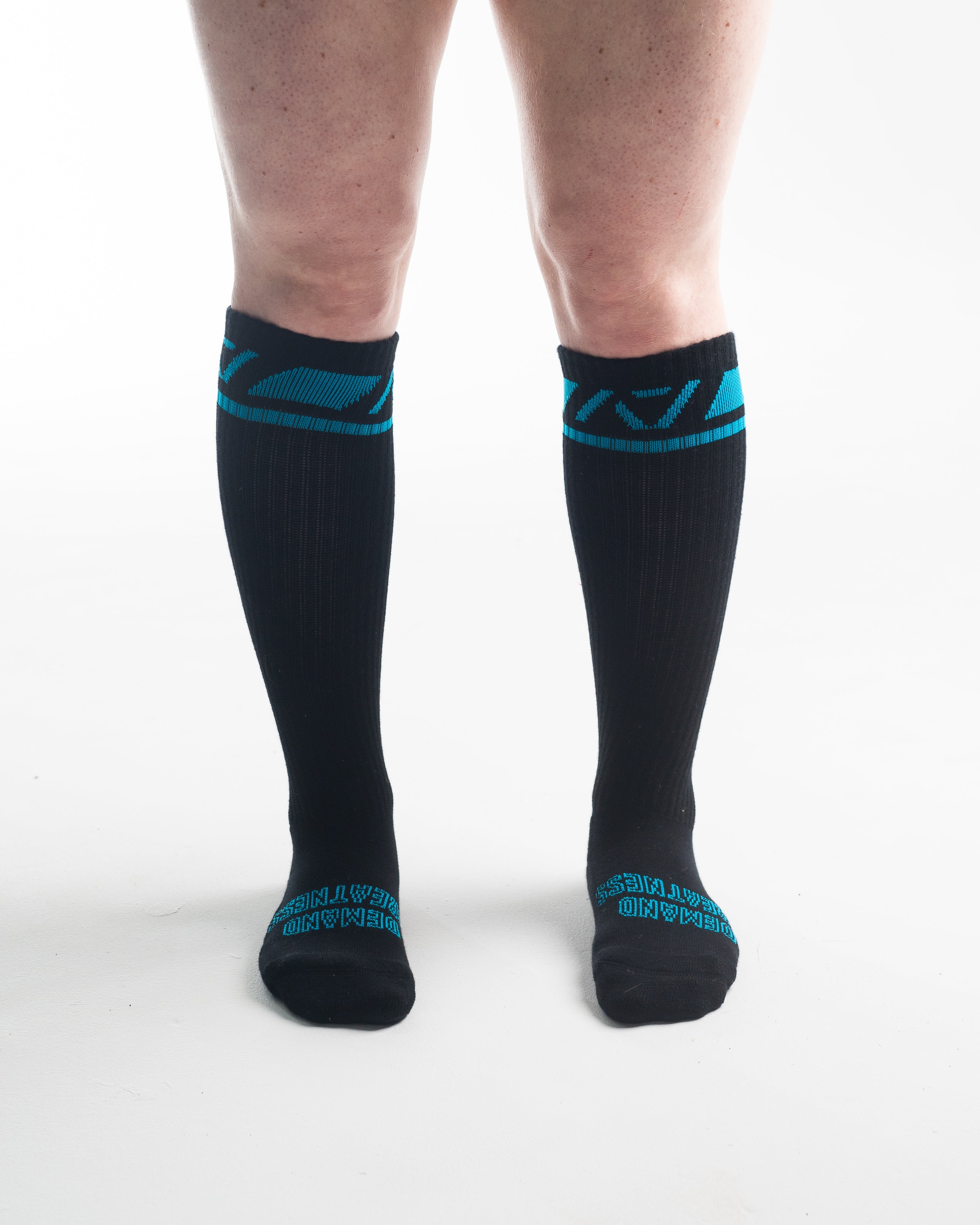 A7 Azul Deadlift socks are designed specifically for pulls and keep your shins protected from scrapes. A7 deadlift socks are a perfect pair to wear in training or powerlifting competition. The IPF Approved Kit includes Powerlifting Singlet, A7 Meet Shirt, A7 Zebra Wrist Wraps, A7 Deadlift Socks, Hourglass Knee Sleeves (Stiff Knee Sleeves and Rigor Mortis Knee Sleeves). All A7 Powerlifting Equipment shipping to UK, Norway, Switzerland and Iceland.