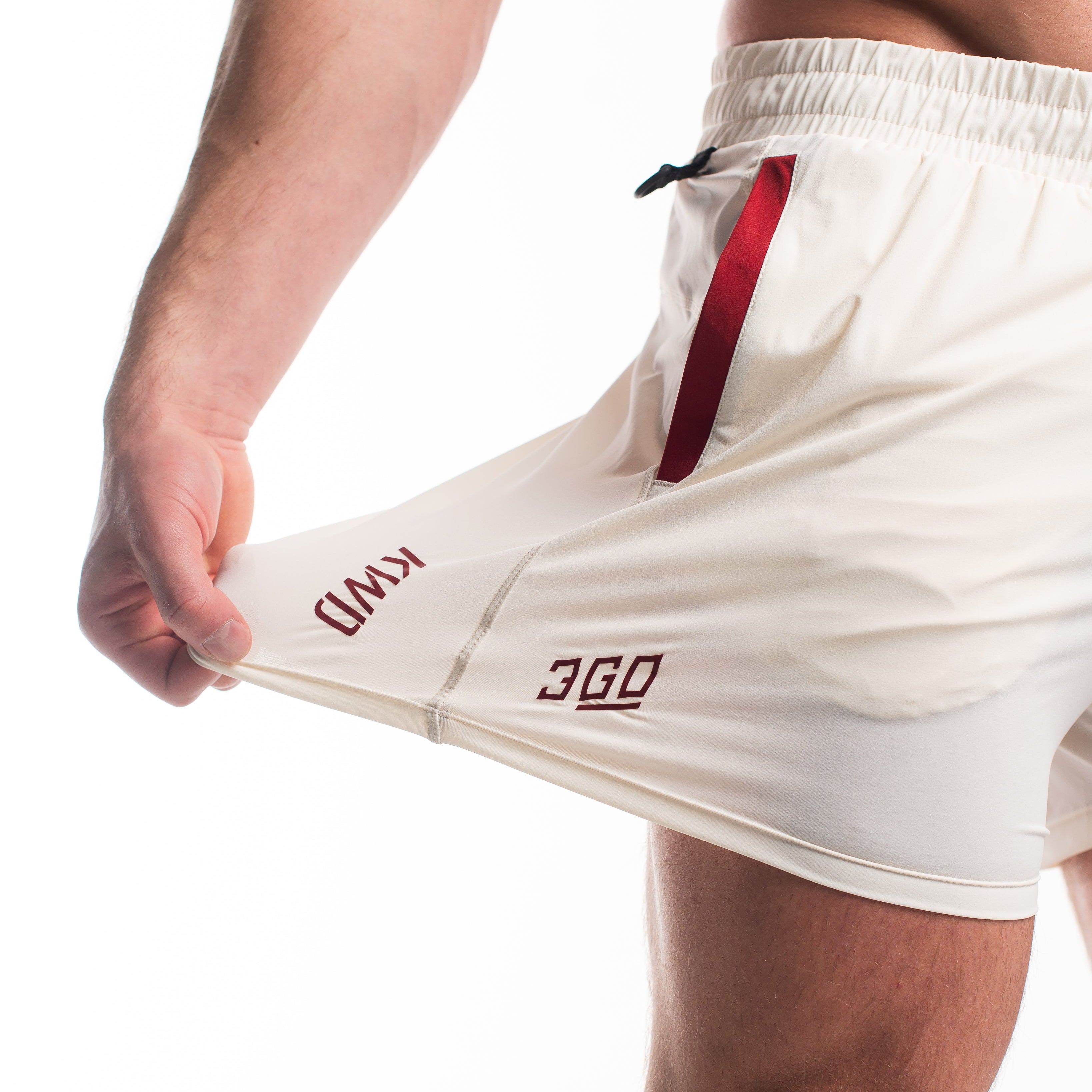 360GO was created to provide the flexibility for all movements in your training while offering comfort. These shorts offer 360 degrees of stretch in all angles and allow you to remain comfortable without limiting any movement in both training and life environments. Designed with a wide drawstring to easily adjust your waist without slipping. Purchase 360GO KWD Squat Shorts from A7 UK. All A7 Powerlifting Equipment shipping to UK, Norway, Switzerland and Iceland.