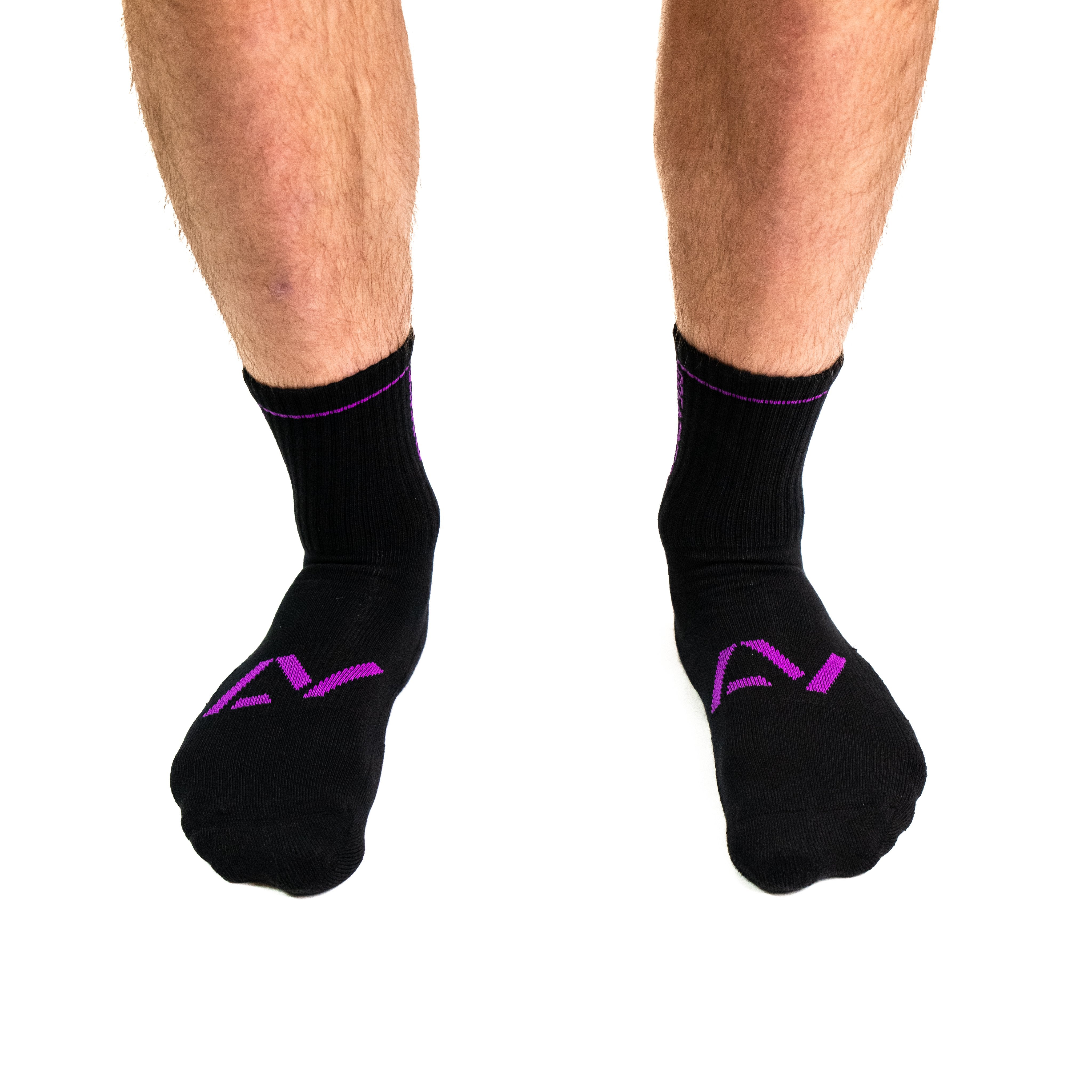 Standout from the crowd in our Purple Crew socks and let your energy show on the platform, in your training or while out and about. Our Crew socks offer a level of comfort like no other through their unique blend of materials and stretch in the places you desire for an ultra comfortable sock.