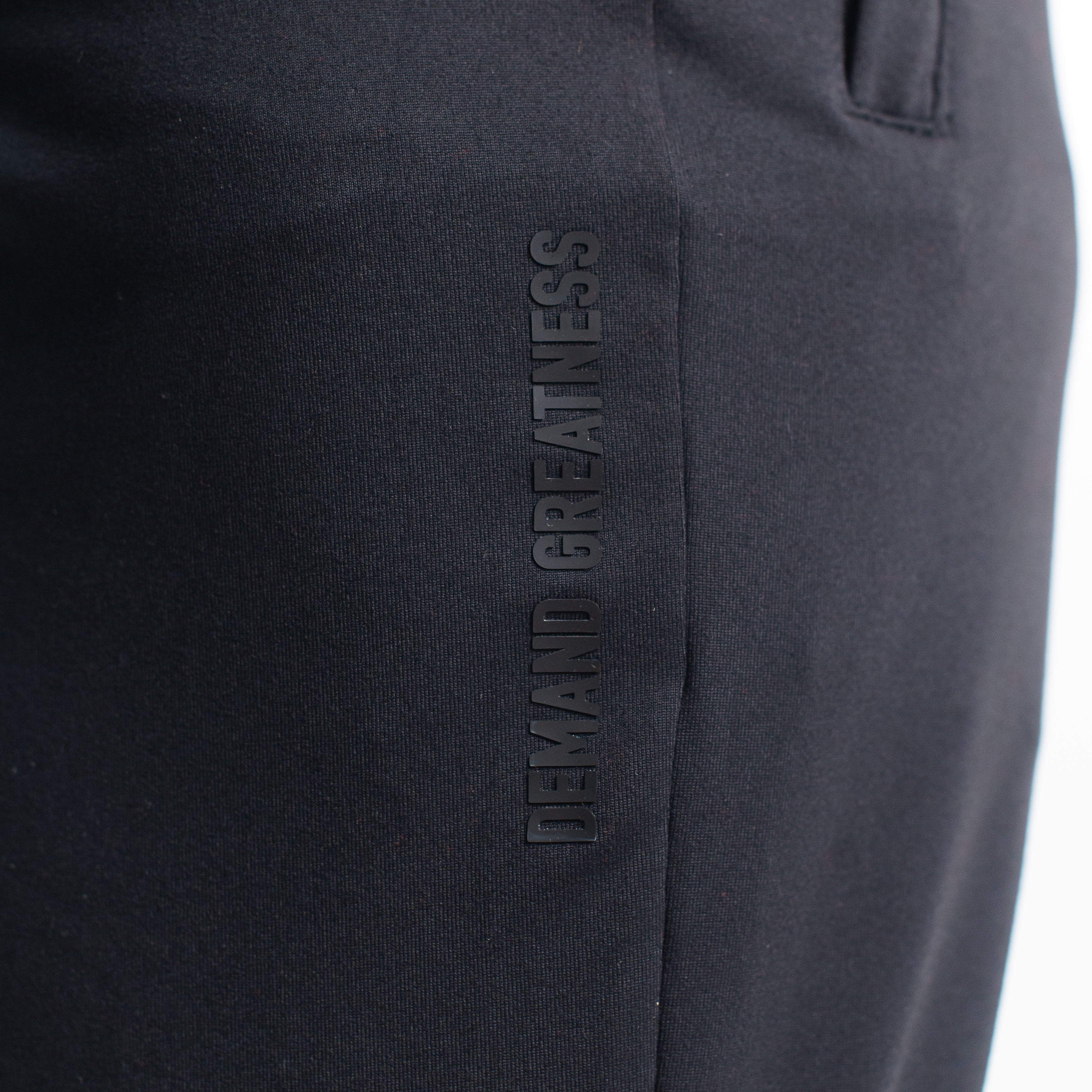 Defy joggers are just as comfortable in the gym as they are going out. These are made with premium moisture-wicking 4-way-stretch material for greater range of motion. These are a great fit for both men and women and offer deep zippered pockets and tapered leg design. Purchase Stealth Defy Joggers from A7 UK shipping to UK or A7 Europe shipping to EU.