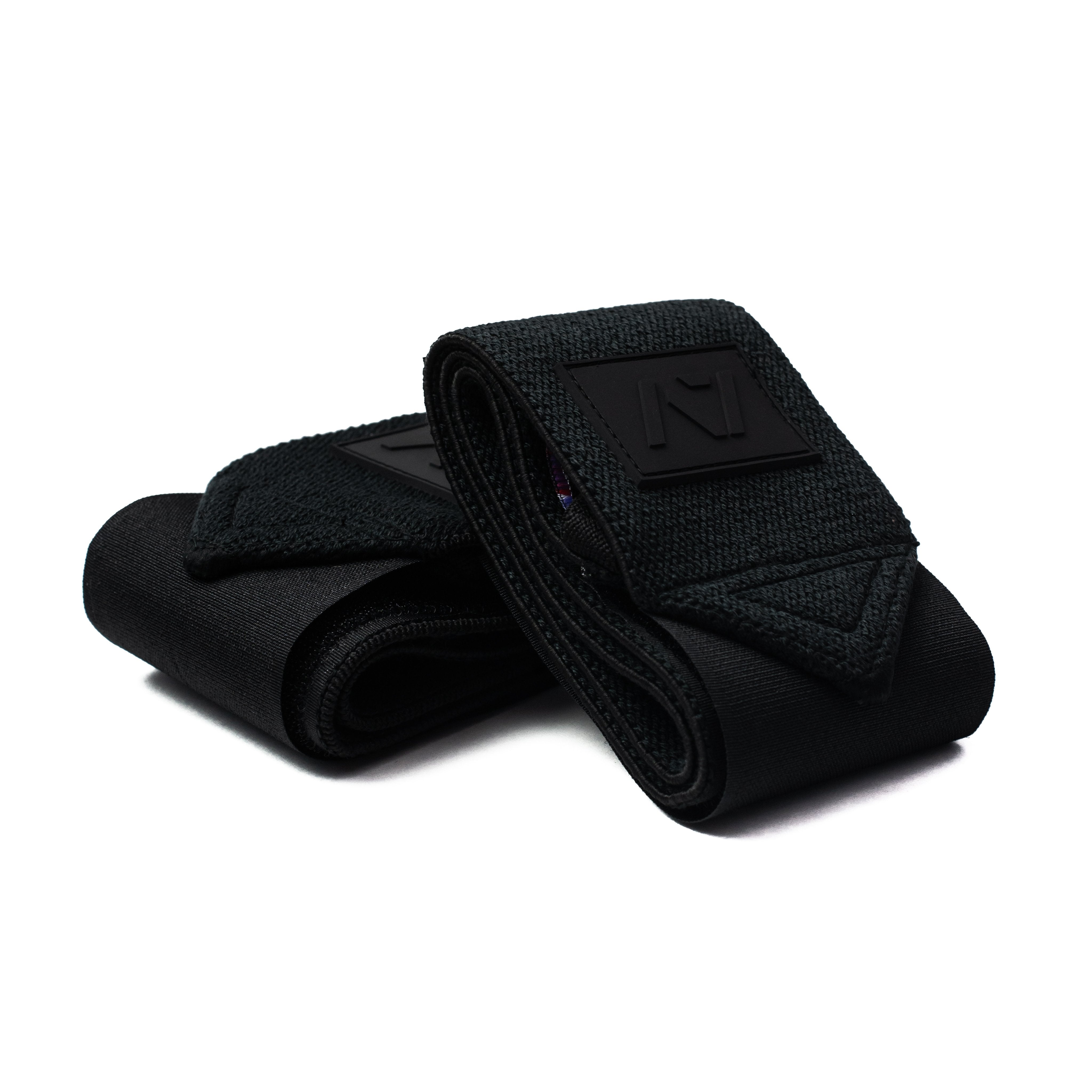 This Stealth colourway was created to mute out the logos and keep contrast at a minimum. A colourway that lets your performance and dedication remain the focus while still providing the level of quality, support and comfort you demand from your products. These wrist wraps are a perfect addition to your IPF approved kit.