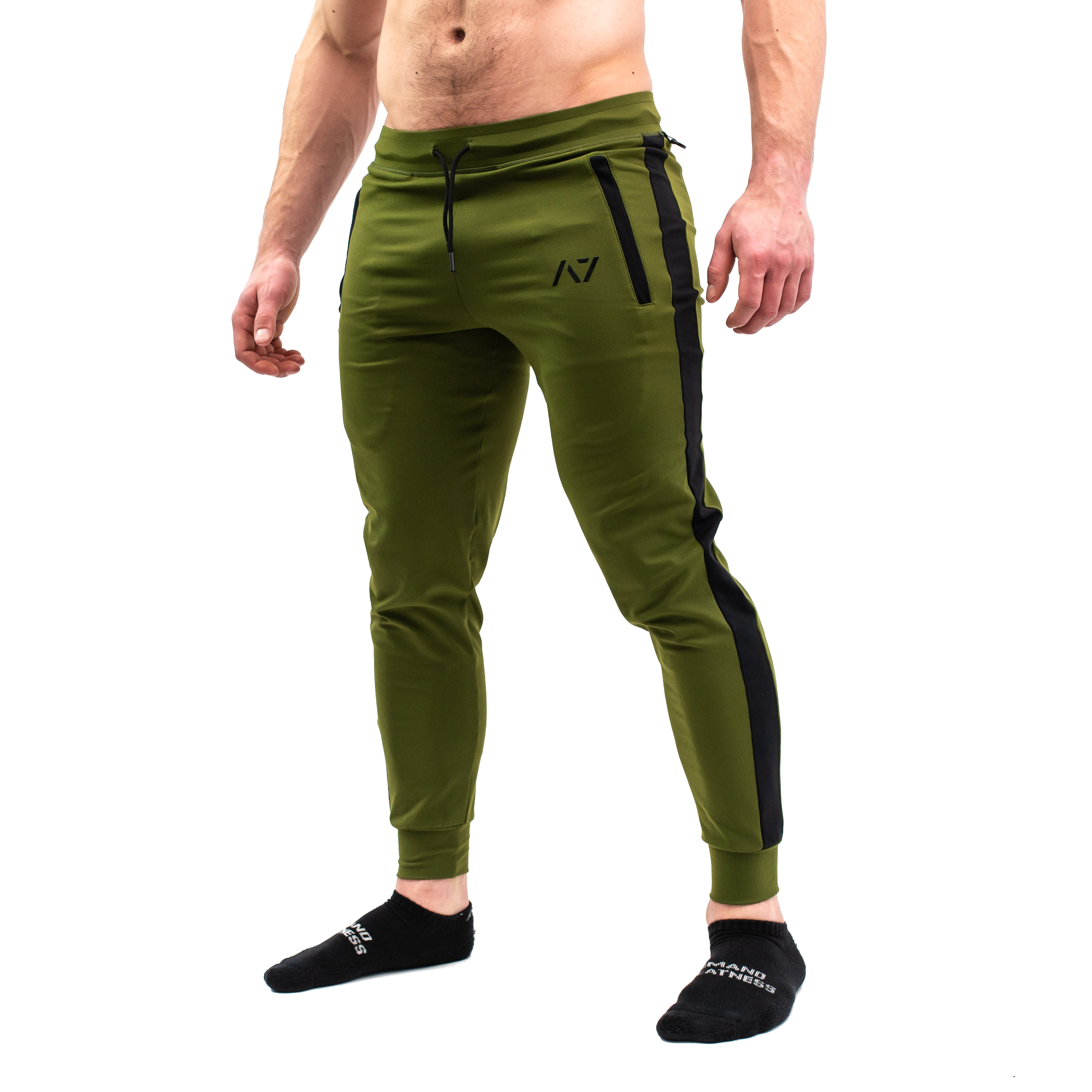 Military Defy joggers are just as comfortable in the gym as they are going out. These are made with premium moisture-wicking 4-way-stretch material for greater range of motion. These are a great fit for both men and women and offer deep zippered pockets and tapered leg design.