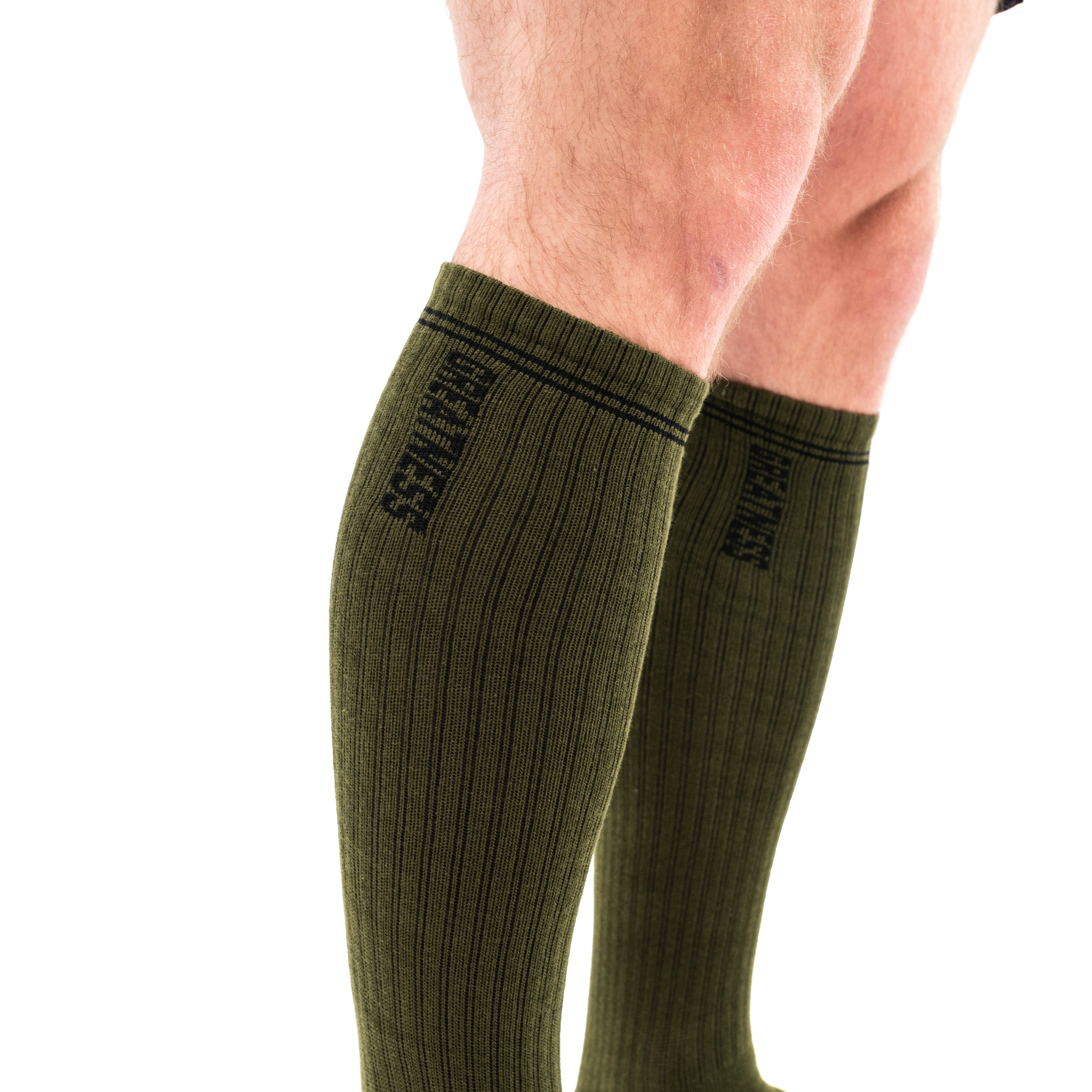 Your feet are important and durable deadlift socks are just as importing when doing SBD. These deadlift socks have compression benefits and arch support as well as being IPF Approved with their IPF approved logo. These deadlift socks are perfect for Powerlifting, weightlifting, strongman and all your strength sports needs. The perfect sock for your IPF Approved Kit. Shipping to Europe and the UK, Norway, Switzerland and Iceland.