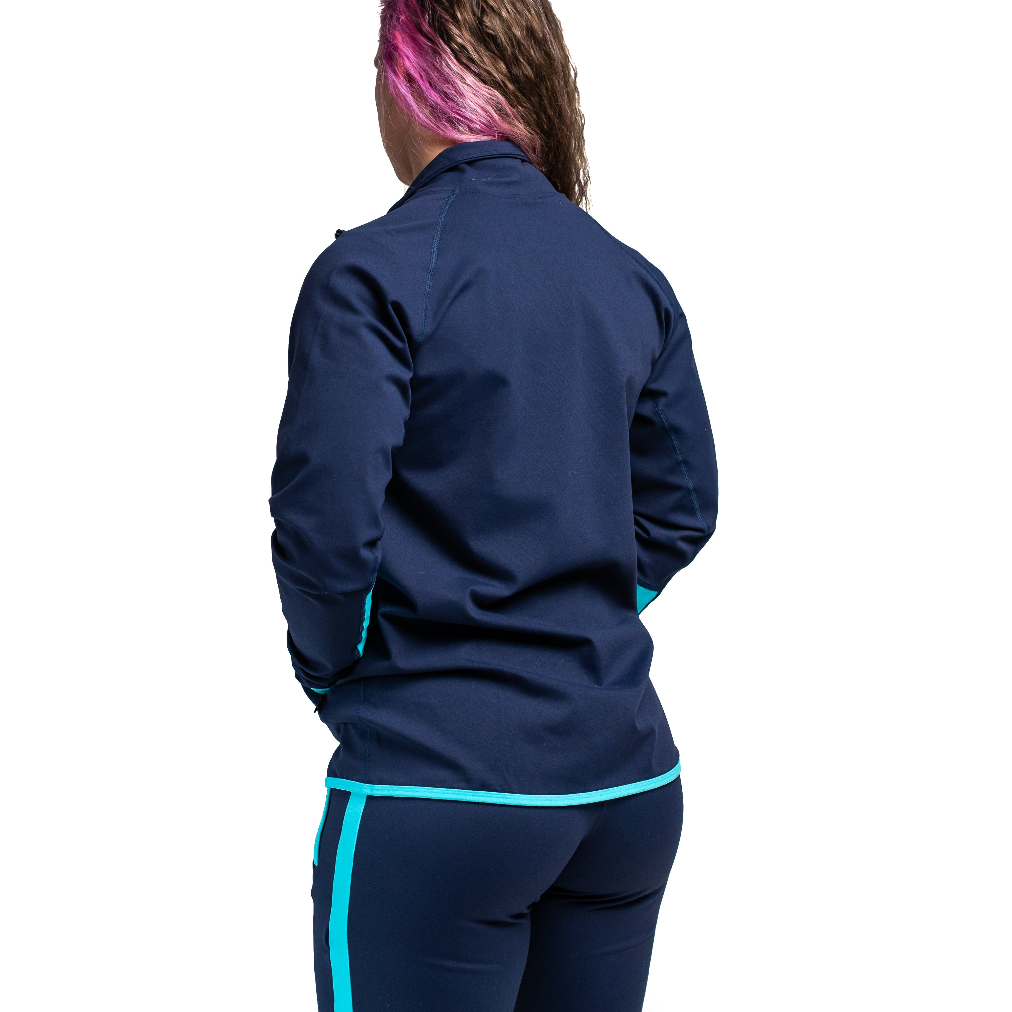 Whether going on a hike or heading to the gym our Defy Jacket will keep you cosy and comfortable. The jackets are made with premium moisture- 4-way-stretch material for a greater range of motion. These are a great fit for both men and women. Purchase Iced Defy jacket from A7 UK shipping to UK or A7 Europe shipping to EU. 