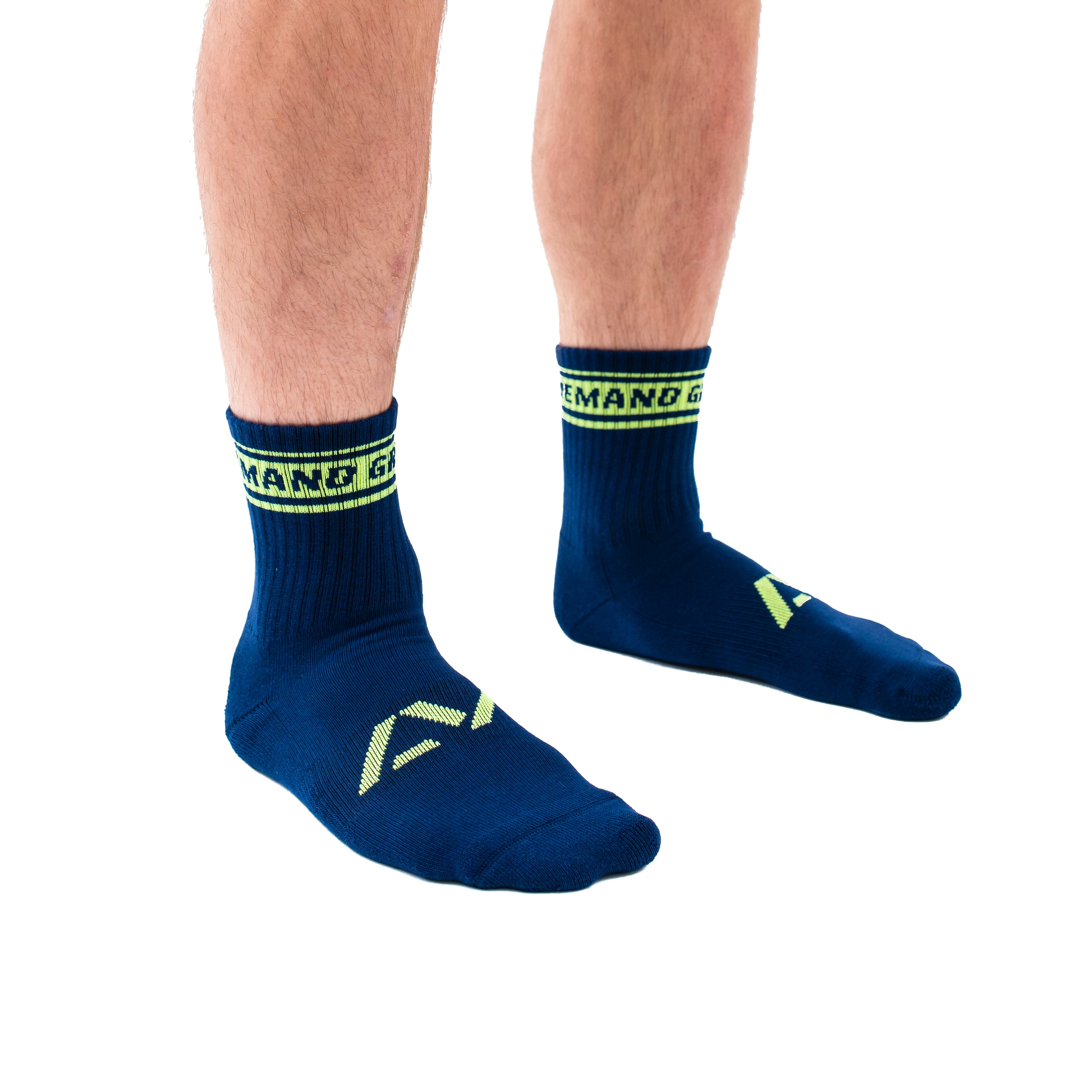 Your feet are important and durable deadlift socks are just as importing when doing SBD. These deadlift socks have compression benefits and arch support as well as being IPF Approved with their IPF approved logo. These deadlift socks are perfect for Powerlifting, weightlifting, strongman and all your strength sports needs. The perfect sock for your IPF Approved Kit. Shipping to Europe and the UK, Norway, Switzerland and Iceland.