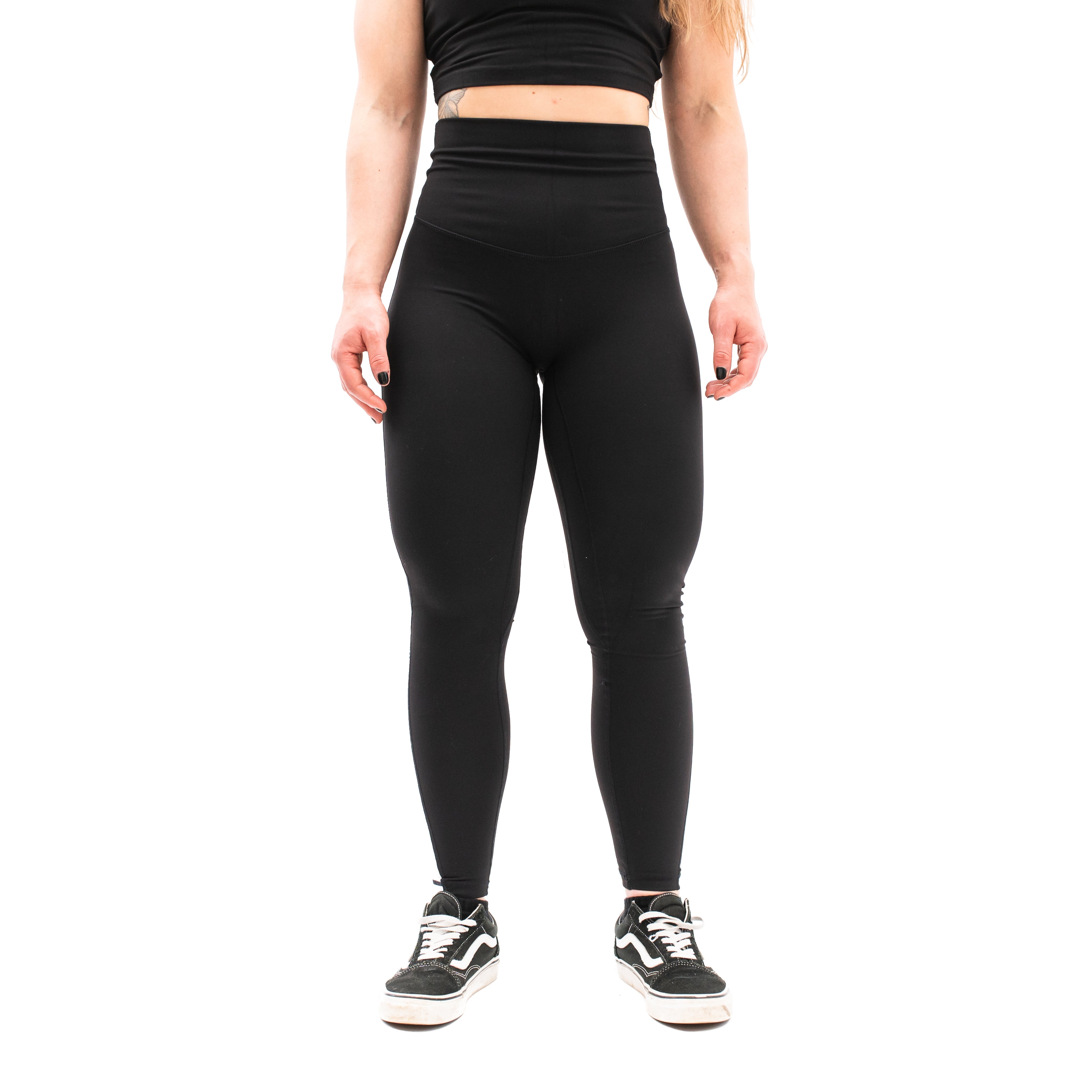 A7 XO Hew Leggings made from the same material as our XO Leggings, but are designed for 'thiccer' body types. The A7 XO Hew have high waistband to be more slimming around your waist and belly and have no seam line on the front for more comfortable movement. Purchase A7 XO Hew Leggings from A7 UK for shipping to UK and Europe. Women’s leggings for powerlifting and training in the gym. Weightlifting leggings for women. 