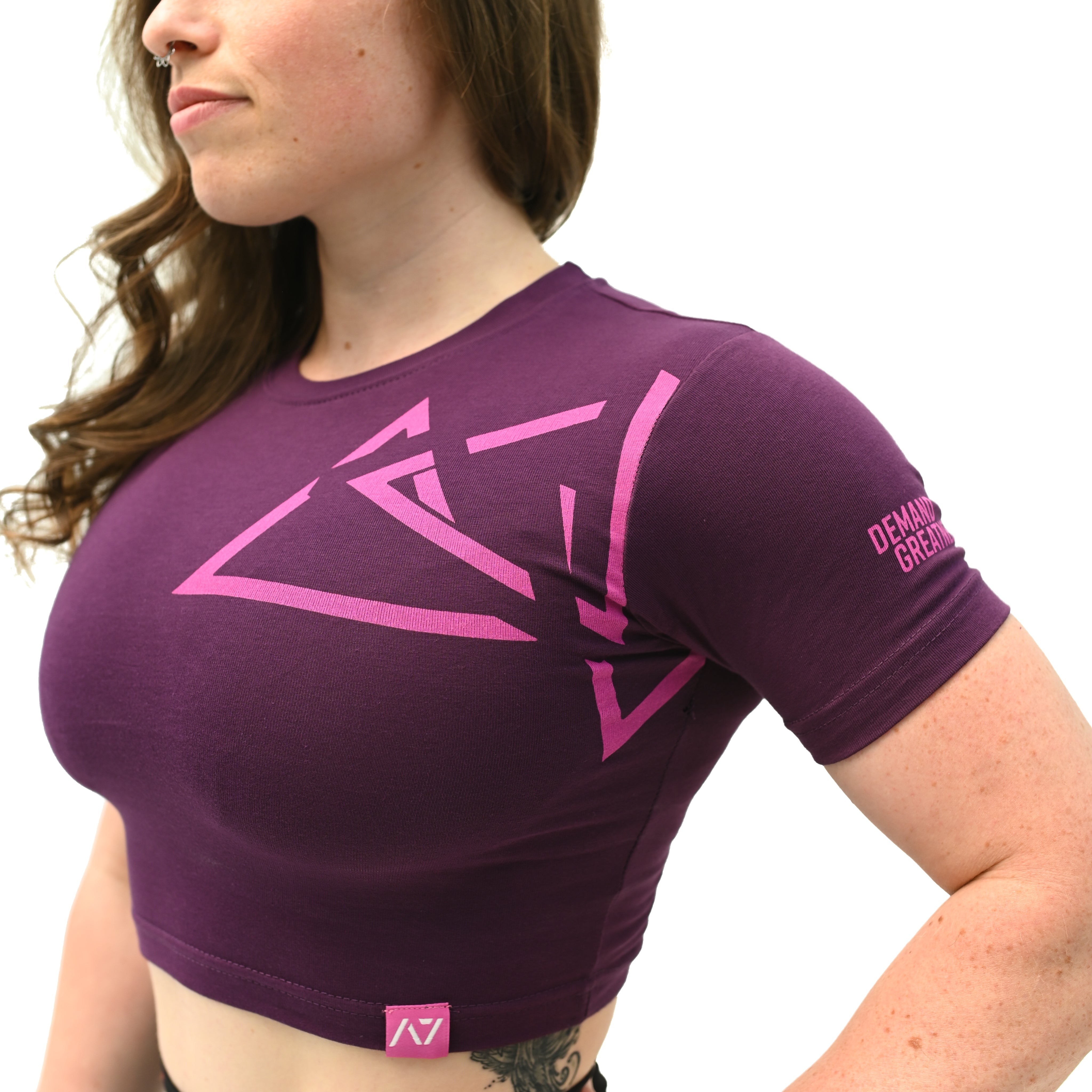 Delta Link Crop Non Bar Grip T-Shirt is perfect for in and out of the gym. Purchase Delta Link Crop Non Bar Grip tshirt UK from A7 UK. Purchase Delta Link Crop Shirt Europe from A7 UK. Best gymwear shipping to UK and Europe from A7 UK. Delta Link Crop is our newest Non Bar Grip Design. The best Powerlifting apparel for all your workouts. Available in UK and Europe including France, Italy, Germany, Sweden and Poland.