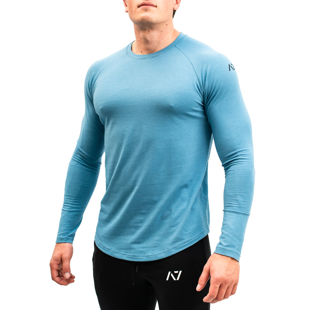 The A7 balance collection which combines comfort and aesthetics. The pieces in this collection are made with comfortable fabrics and minimal logos to create a simple, yet impactful look. The Balance shirts are made with a high quality polyester cotton spandex material. Balance shirts are great for in and out the gym Purchase A7 Balance Shirt from A7 Europe. Purchase A7 Balance Shirt from A7 UK. Available in UK and Europe including France, Italy, Germany, the Netherlands, Sweden and Poland.