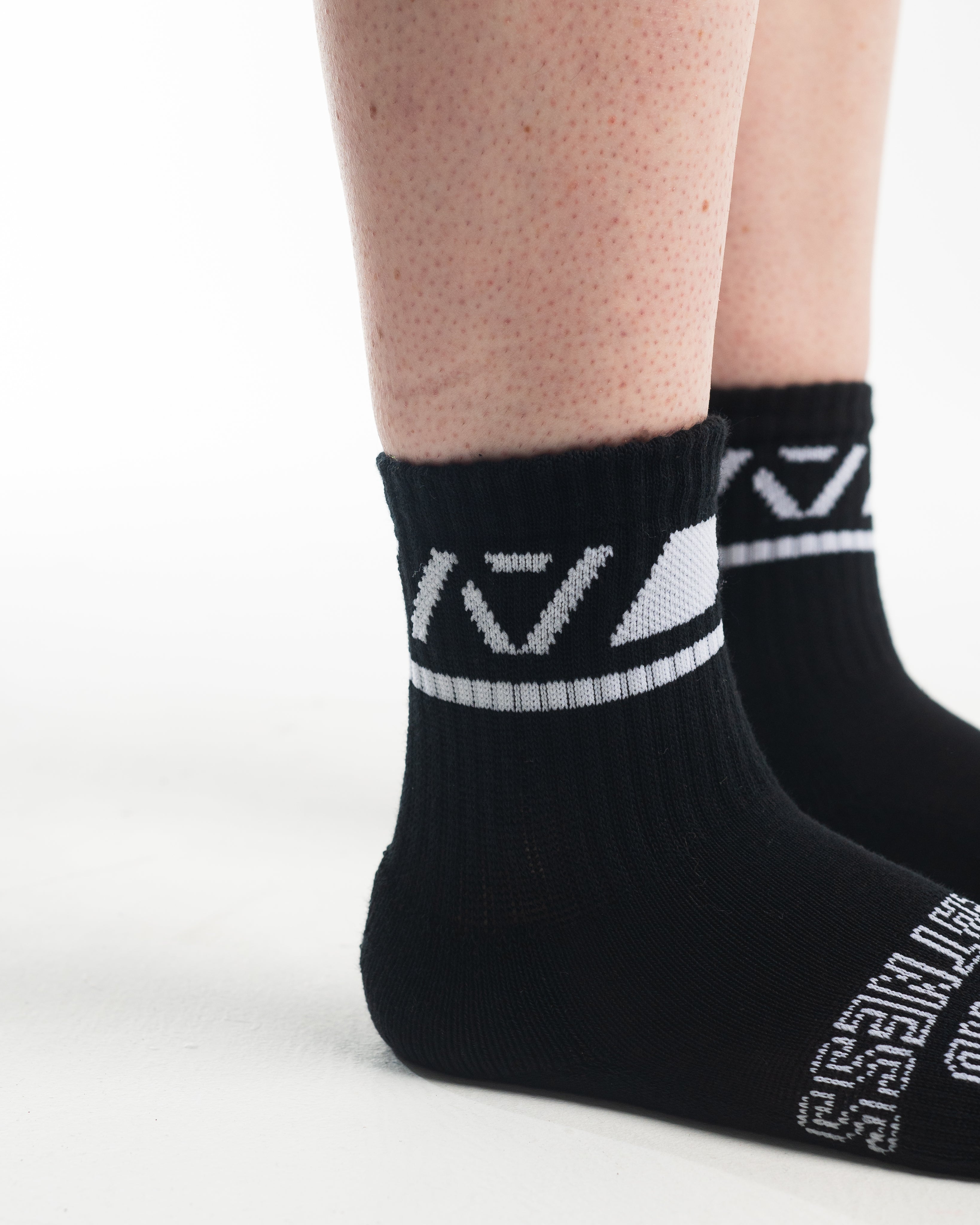 A7 Domino Crew socks showcase gold logos and let your energy show on the platform, in your training or while out and about. The IPF Approved Stealth Meet Kit includes Powerlifting Singlet, A7 Meet Shirt, A7 Zebra Wrist Wraps, A7 Deadlift Socks, Hourglass Knee Sleeves (Stiff Knee Sleeves and Rigor Mortis Knee Sleeves). All A7 Powerlifting Equipment shipping to UK, Norway, Switzerland and Iceland.