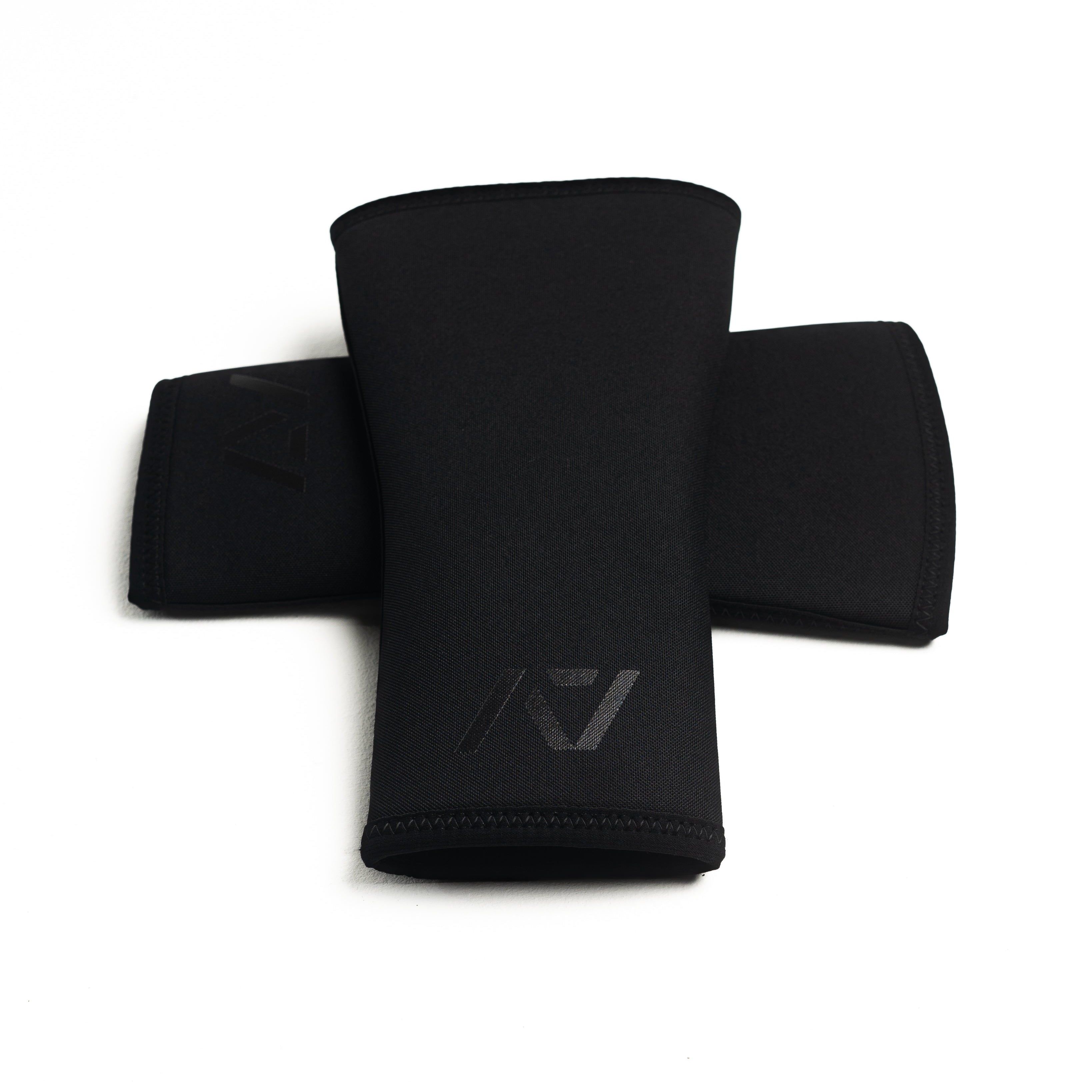 A7 IPF Approved Hourglass Knee Sleeves feature an hourglass-shaped centre taper fit to help provide knee compression while maintaining proper tightness around the calf and quad, offered in three stiffnesses (Flexi, Stiff and Rigor Mortis). Shop the full A7 Powerlifting IPF Approved Equipment collection. The IPF Approved Kit includes Powerlifting Singlet, A7 Meet Shirt, A7 Zebra Wrist Wraps and A7 Deadlift Socks. All A7 Powerlifting Equipment shipping to UK, Norway, Switzerland and Iceland.