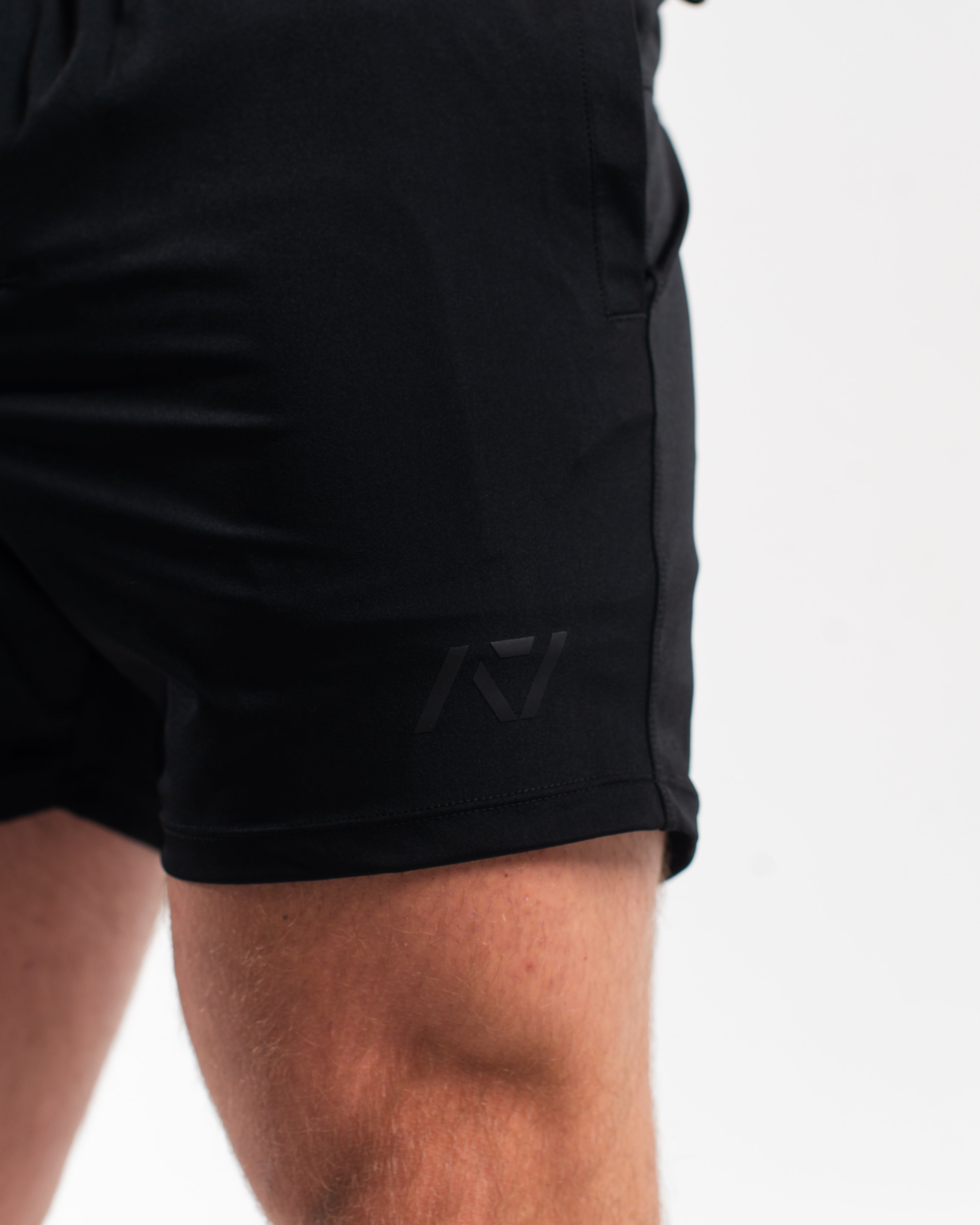 360GO was created to provide the flexibility for all movements in your training while offering comfort. These shorts offer 360 degrees of stretch in all angles and allow you to remain comfortable without limiting any movement in both training and life environments. Designed with a wide drawstring to easily adjust your waist without slipping. Purchase 360GO KWD Squat Shorts from A7 UK. All A7 Powerlifting Equipment shipping to UK, Norway, Switzerland and Iceland.