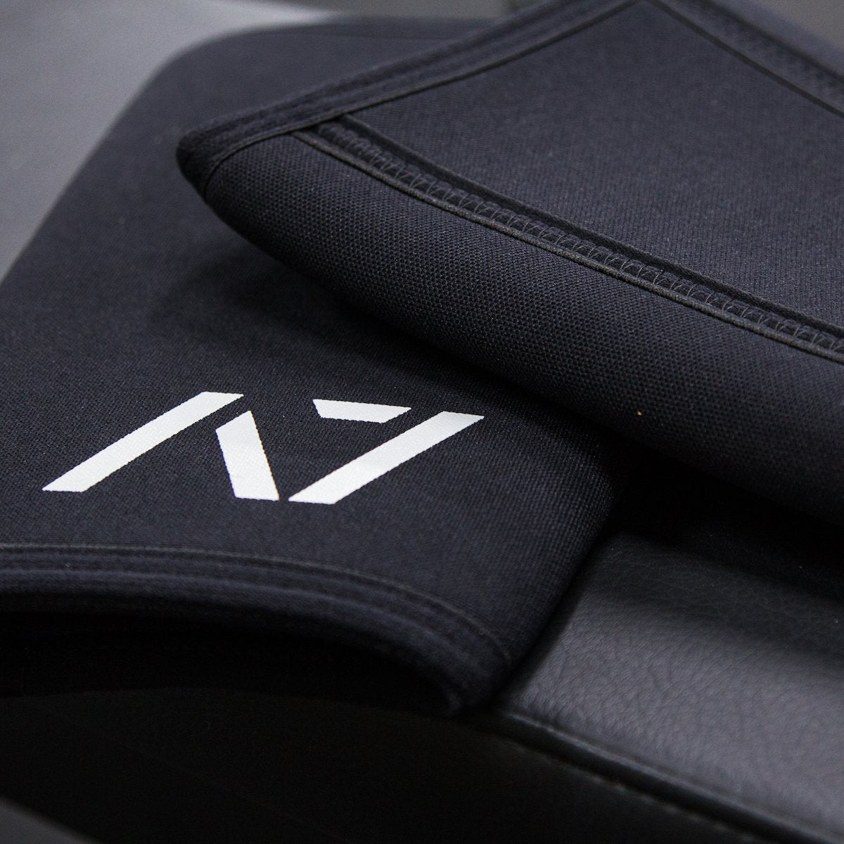 A7 IPF approved Black CONE knee sleeves are structured with a downward cut panel on the back of the quad and calf to ensure ultimate compression at the knee joint. A7 CONE knee sleeves are IPF approved for use in all powerlifting competitions. A7 CONE Knee Sleeves are IPF Approved Kit. A7 cone knee sleeves are made with high quality neoprene and the knee sleeves are sold as a pair. The double seam on the knee sleeves create a greater tension on the knee joint. A7 UK shipping to UK and Europe. 