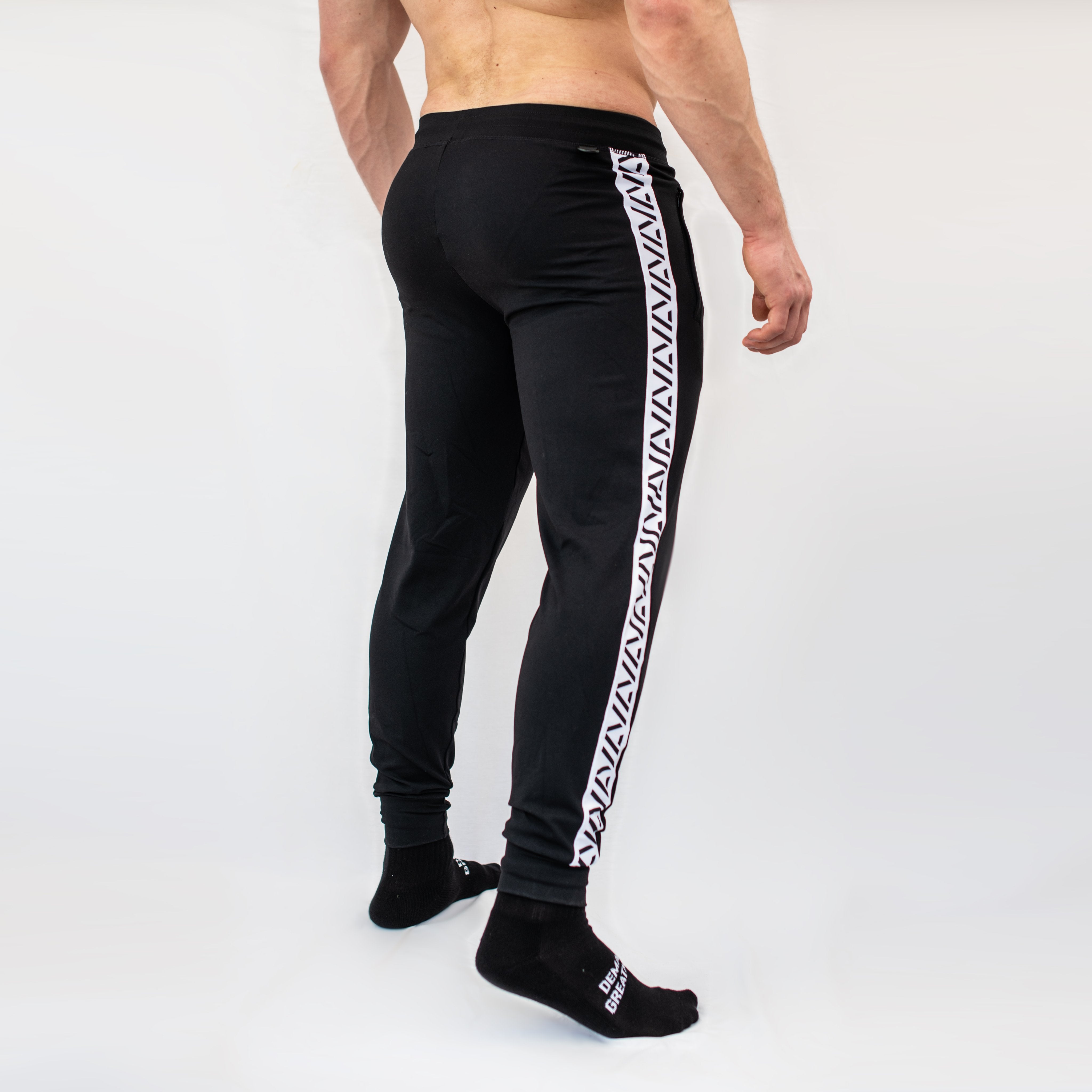 Defy joggers are just as comfortable in the gym as they are going out. These are made with premium moisture-wicking 4-way-stretch material for greater range of motion.  These are a great fit for both men and women.