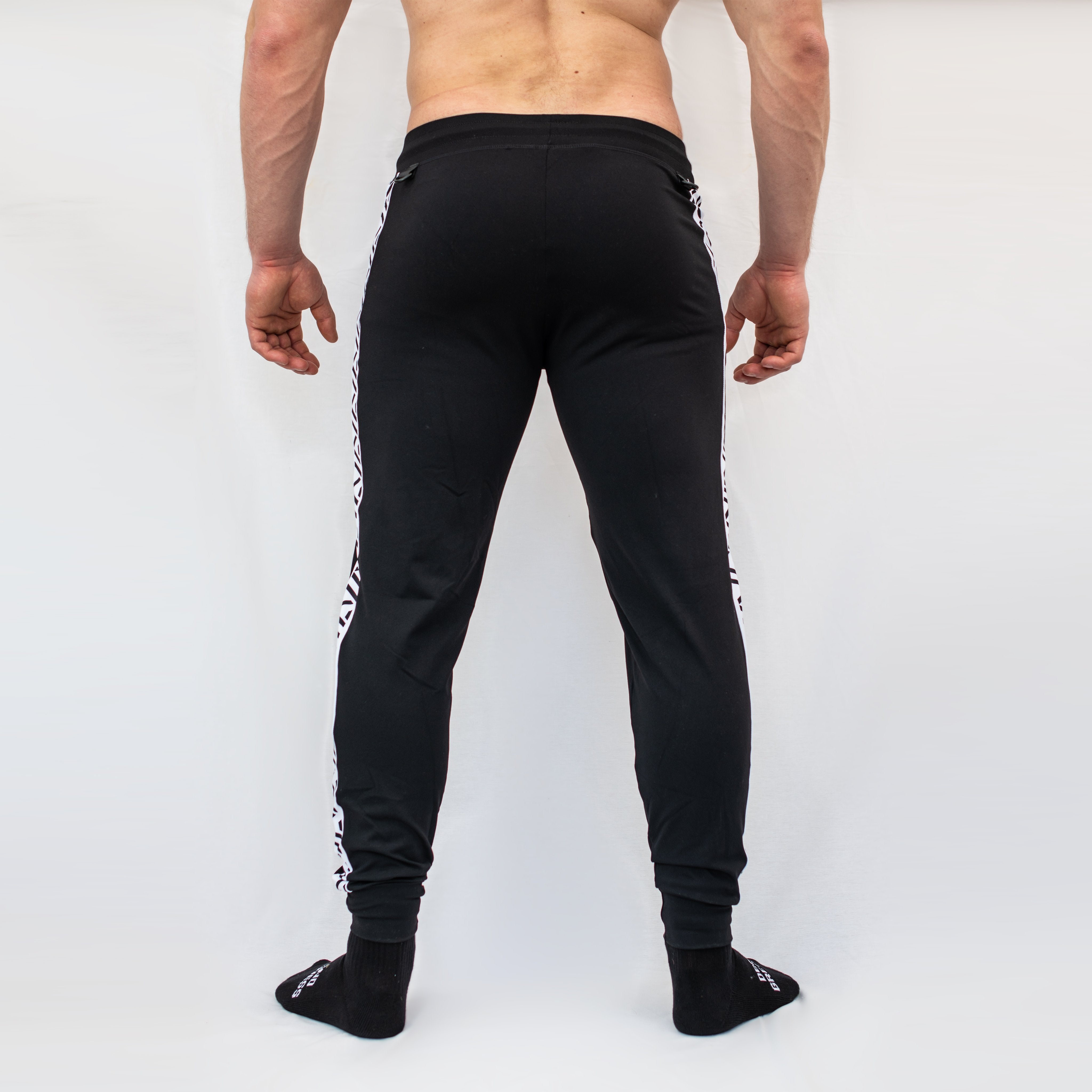 Defy joggers are just as comfortable in the gym as they are going out. These are made with premium moisture-wicking 4-way-stretch material for greater range of motion.  These are a great fit for both men and women.