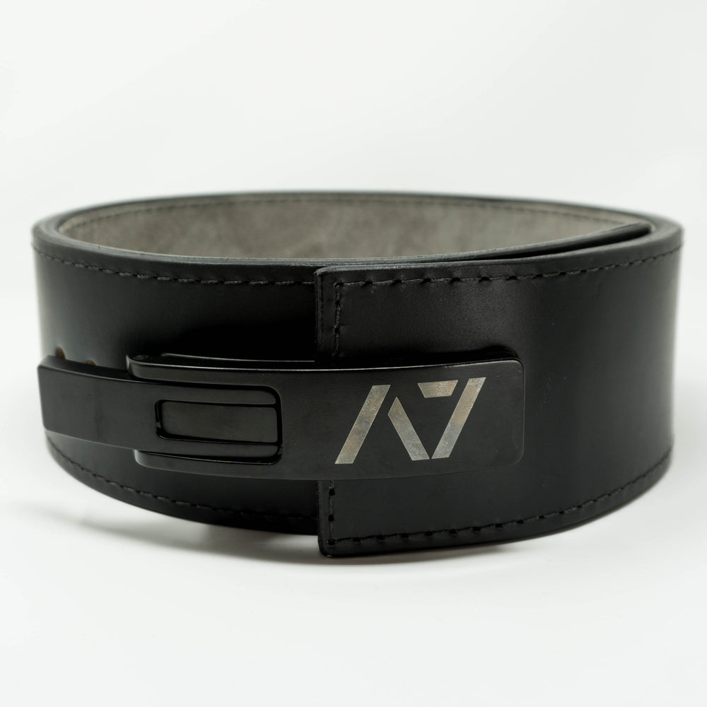 
                      
                        The A7 Lever belt is great for powerlifting and strongman. Purchase this powerlifting belts from A7 UK. Purchase Powerlifting Belts from A7 UK. Best Weightlifting belts shipping to UK and Europe from A7 UK. Pioneer lever weightlifting belt. The best Powerlifting apparel for all your workouts. This A7 Pioneer Cut Prong belt is the perfect piece of equipment to finish off your IPF Approved Kit. 
                      
                    