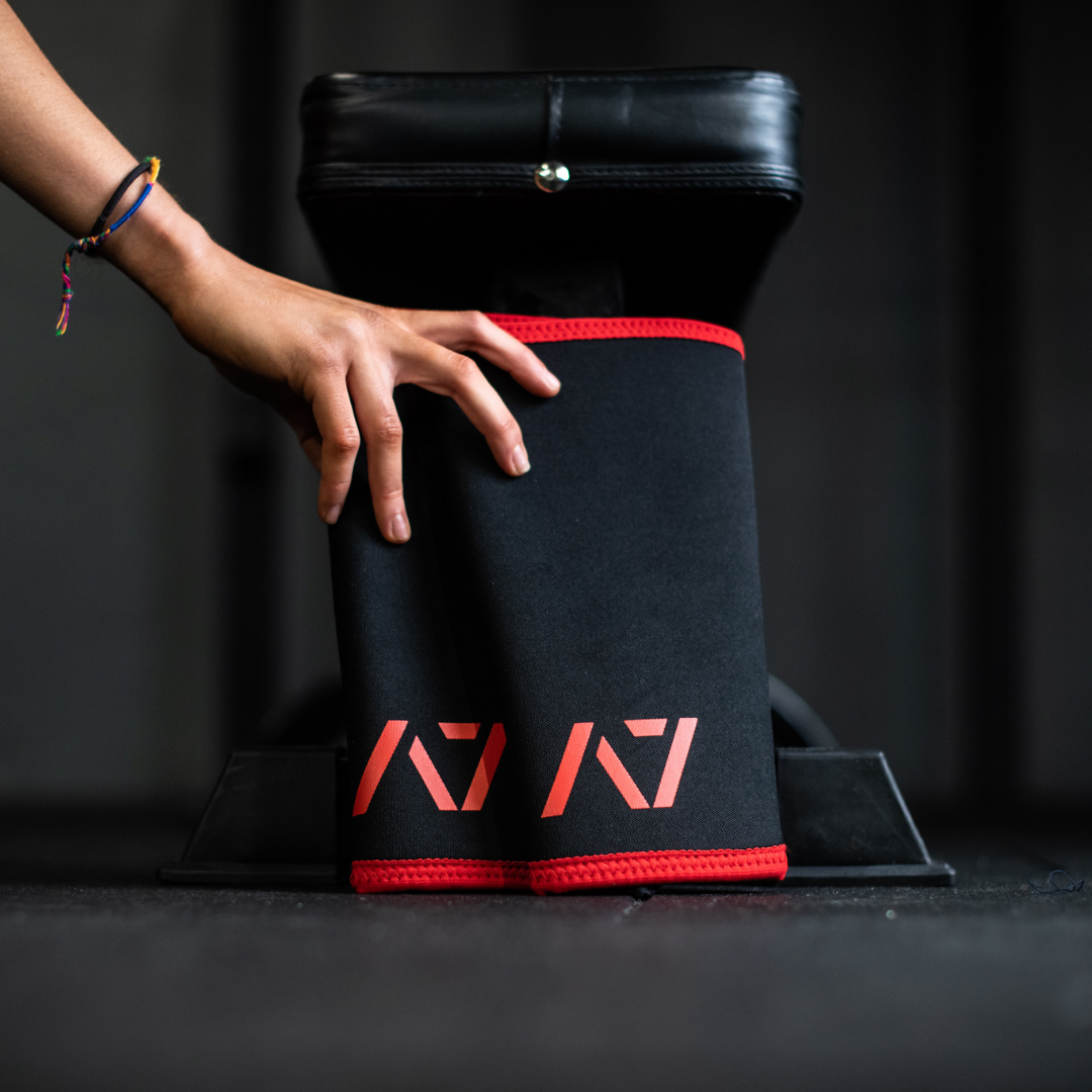 A7 Inferno Stiff knee sleeves feature black and red design. These are structured with a downward cut panel on the back of the quad and calf to ensure these have the ultimate compression at the knee joint. The A7 CONE Inferno Stiff Knee Sleeves are IPF approved and are allowed in all IPF competitions and affiliate federations like the European Powerlifting Federation and all federations across Europe. A7 UK shipping to UK and Europe. 