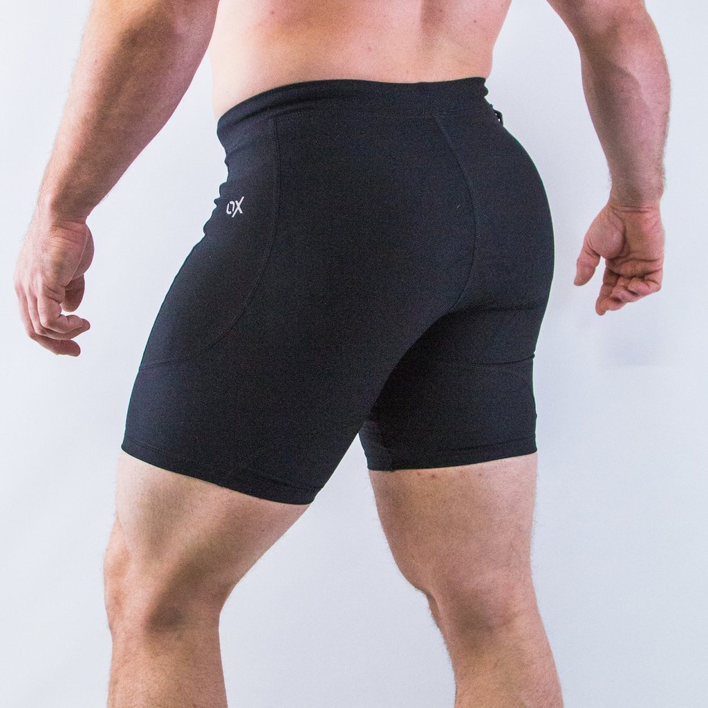 A7 OX compression shorts are perfect for training at a hot gym and even going for a jog outside. The shorts are made out of soft yet moisture-wicking fabric that allows for ultimate performance. A cell phone pocket and a key clip are added to make sure you have your valuables with you at all times. Shipping to UK and Europe.